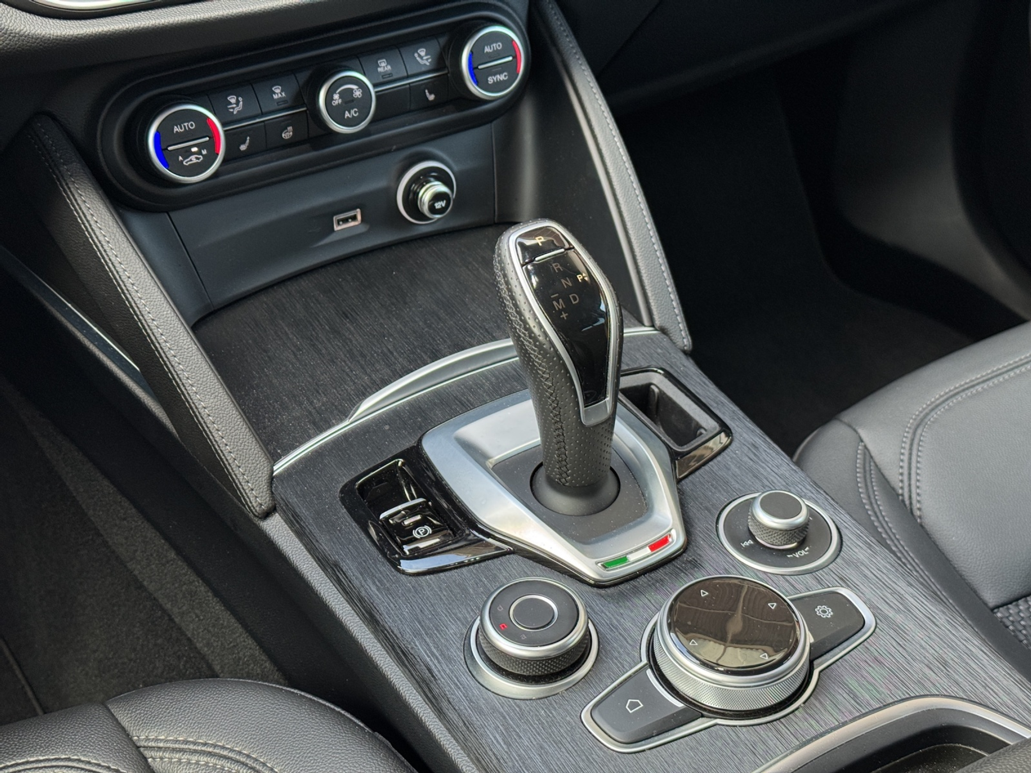 listing desktop thumbnail image 10