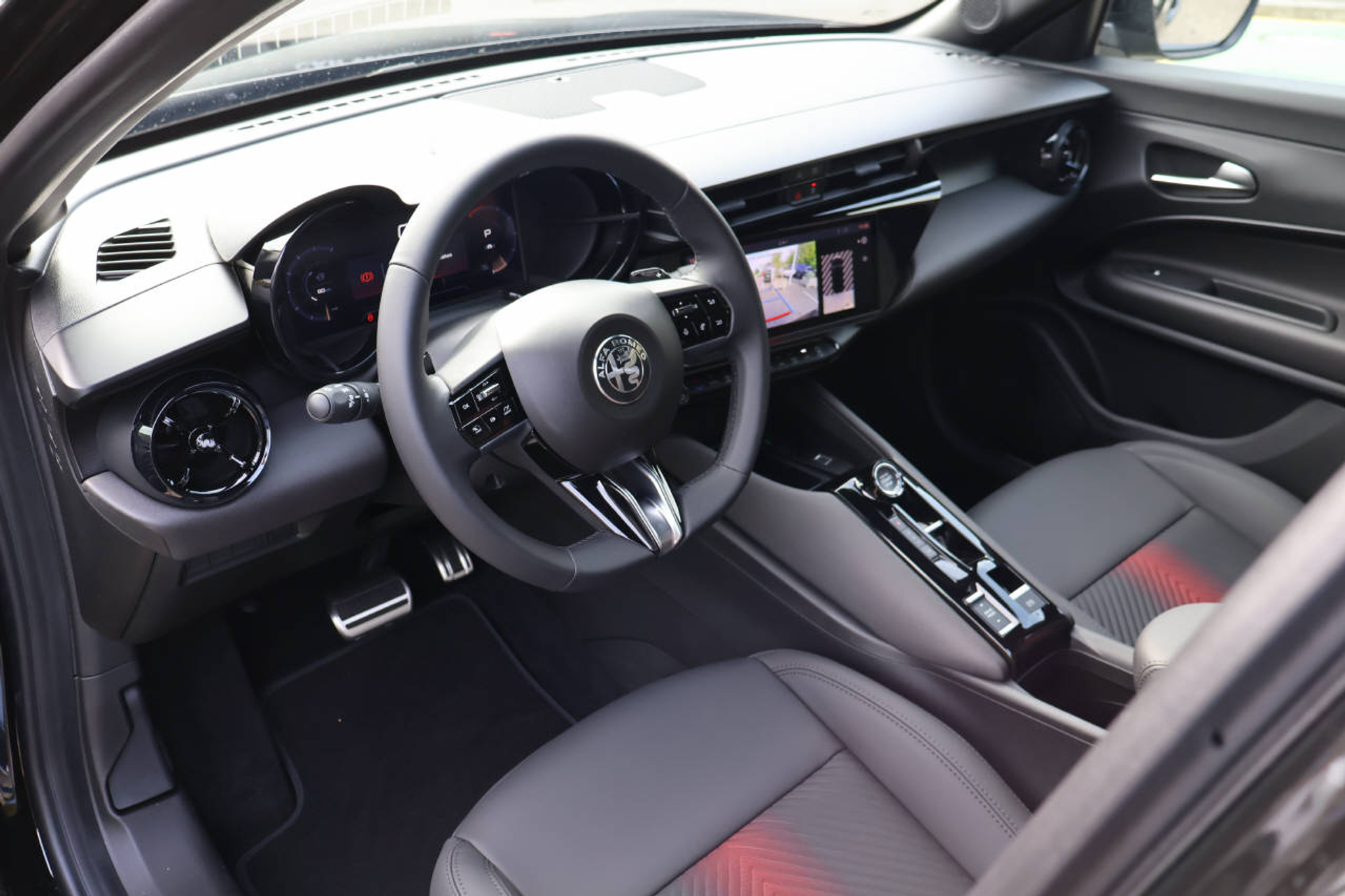 listing desktop thumbnail image 11