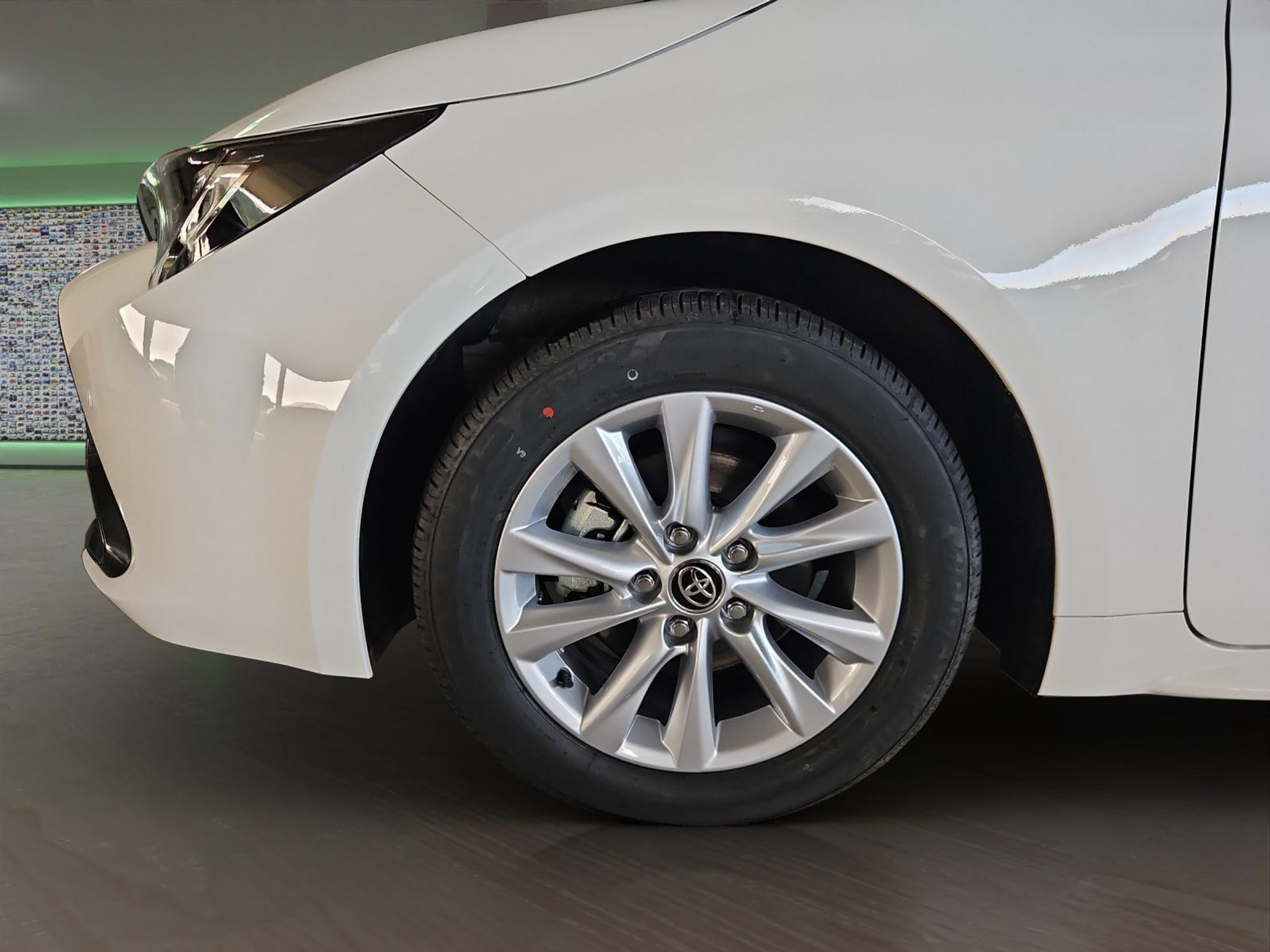 listing desktop thumbnail image 5