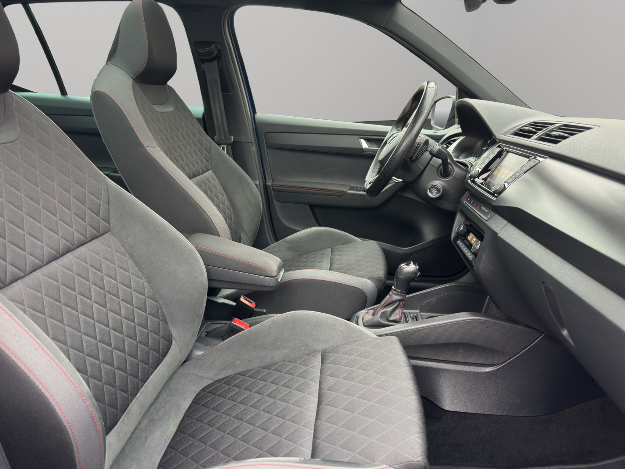 listing desktop thumbnail image 12