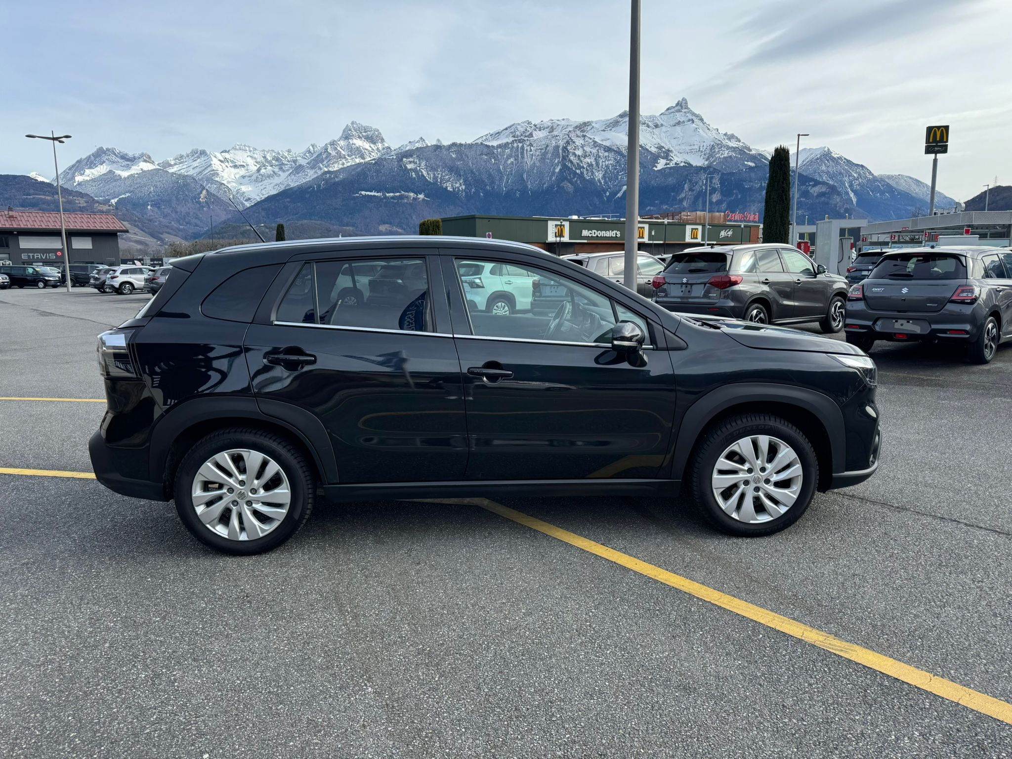 listing desktop thumbnail image 5