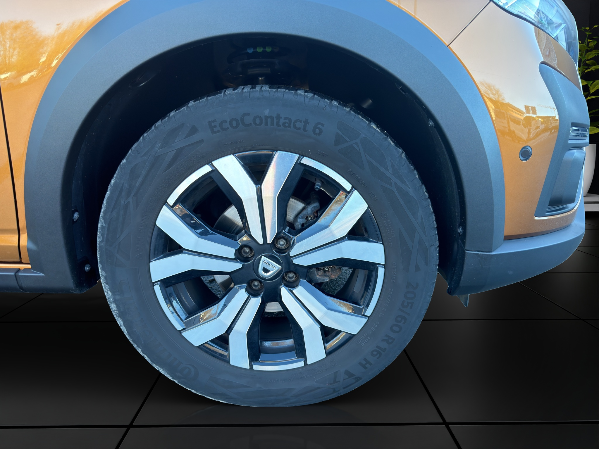 listing desktop thumbnail image 26