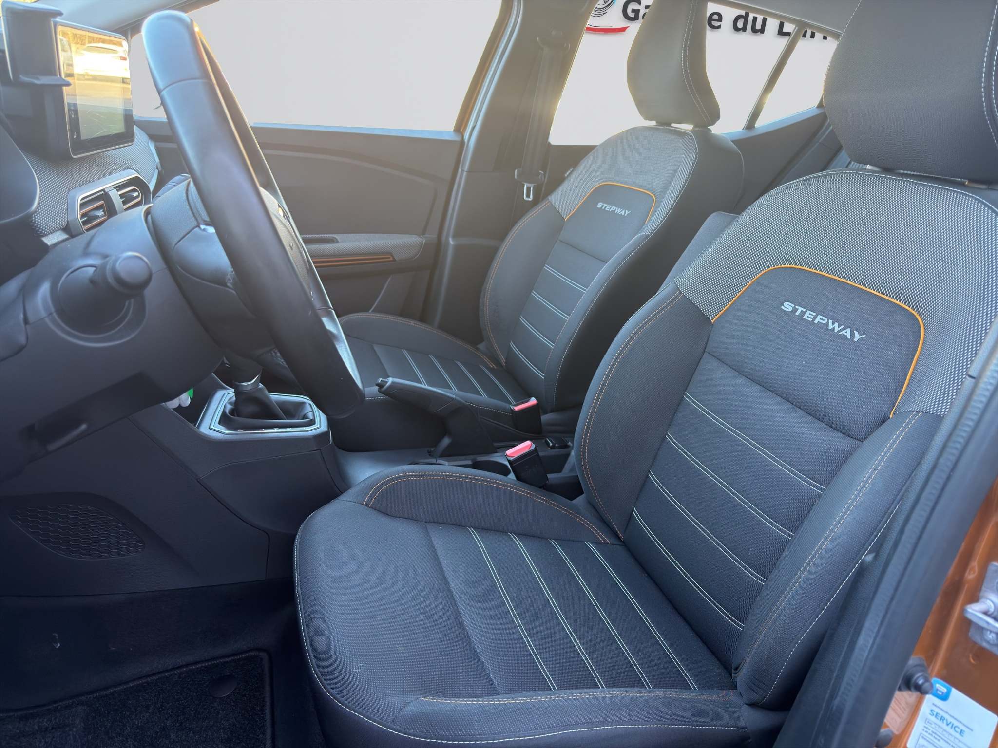 listing desktop thumbnail image 14