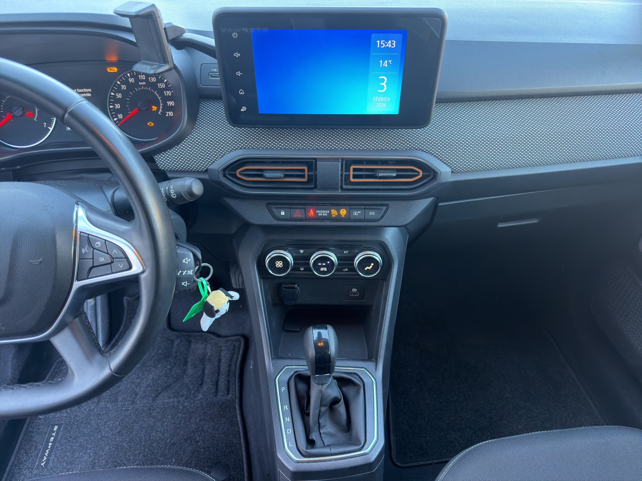 listing desktop thumbnail image 11