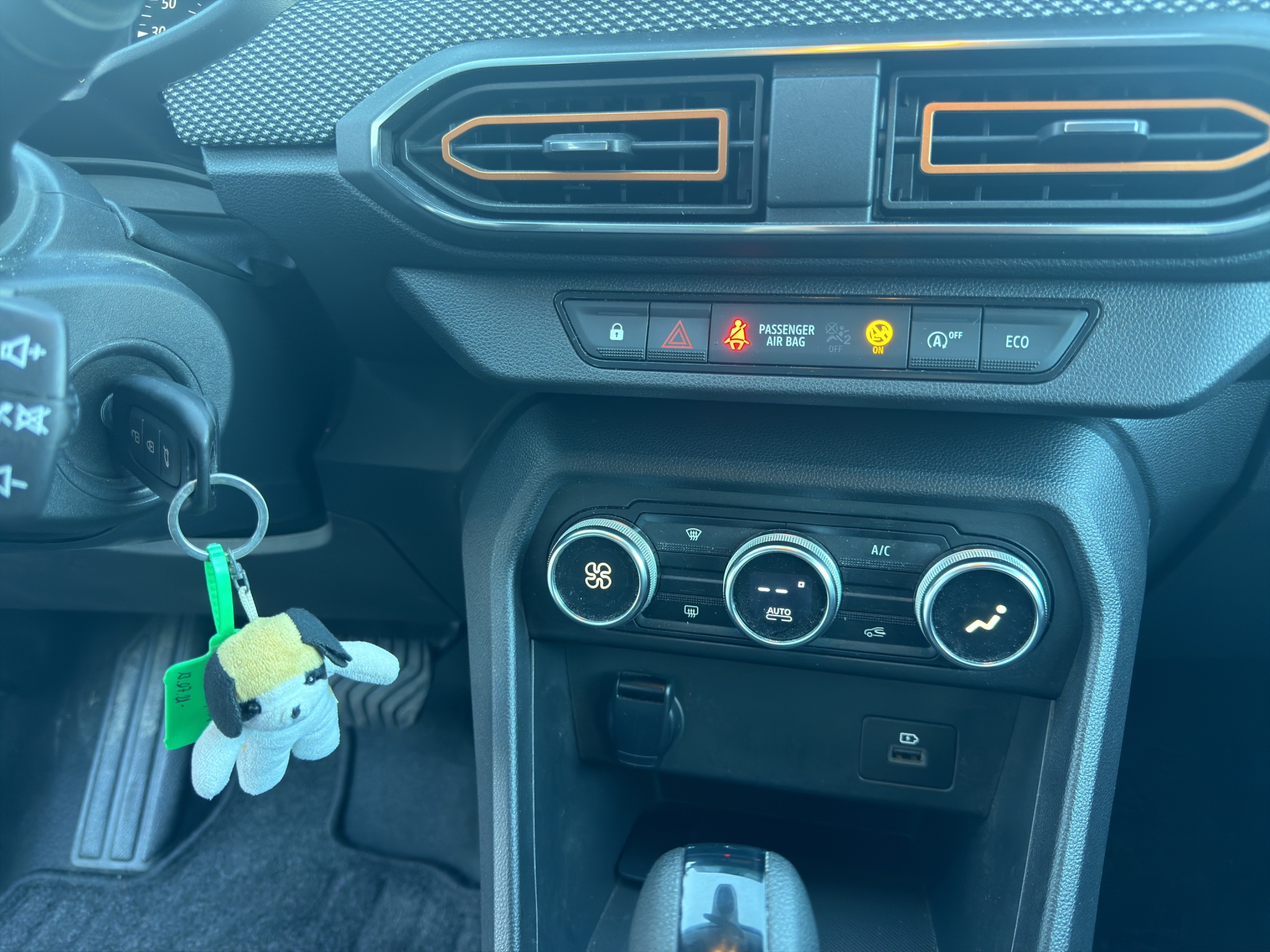 listing desktop thumbnail image 12