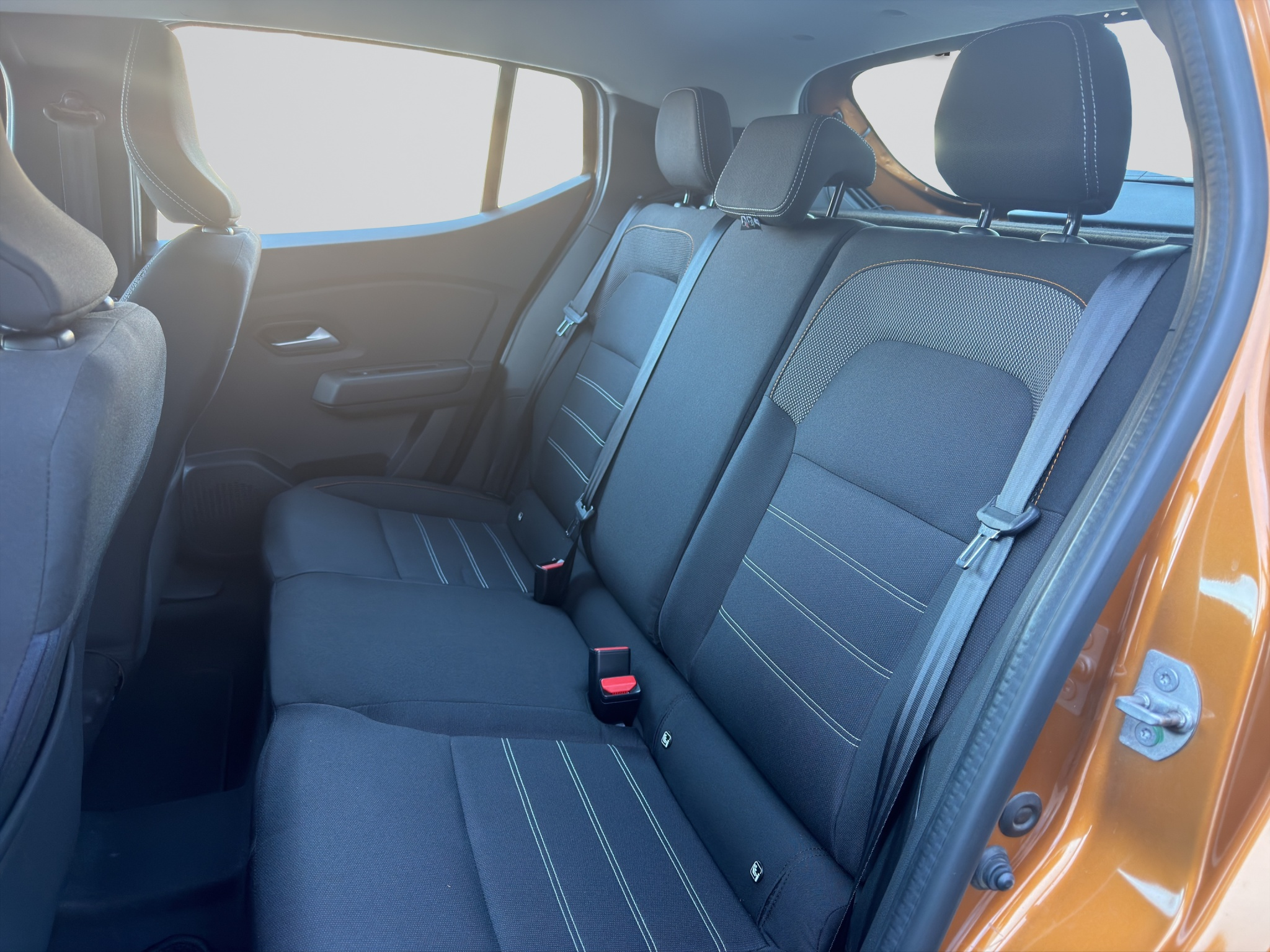 listing desktop thumbnail image 16