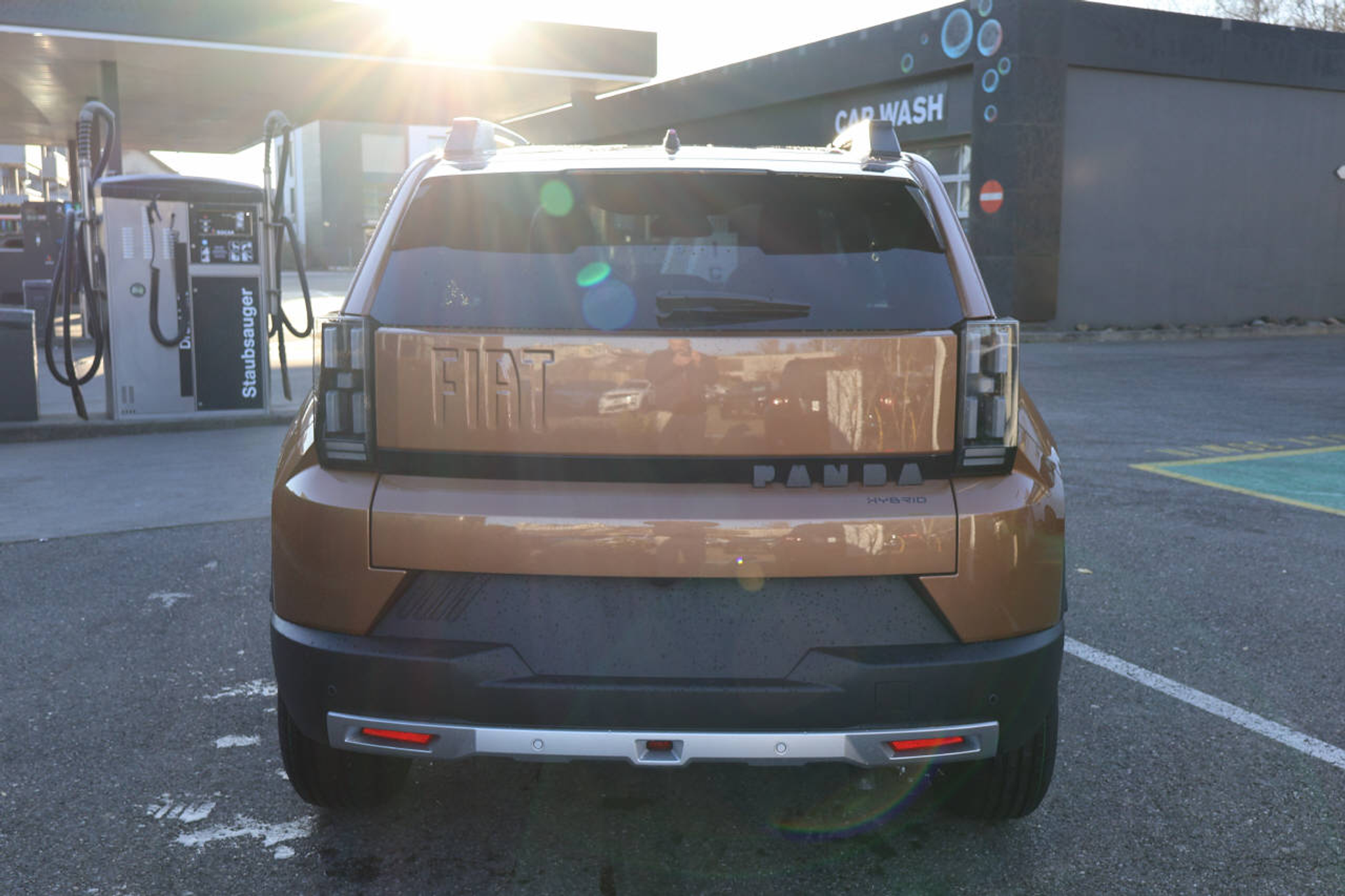 listing desktop thumbnail image 3