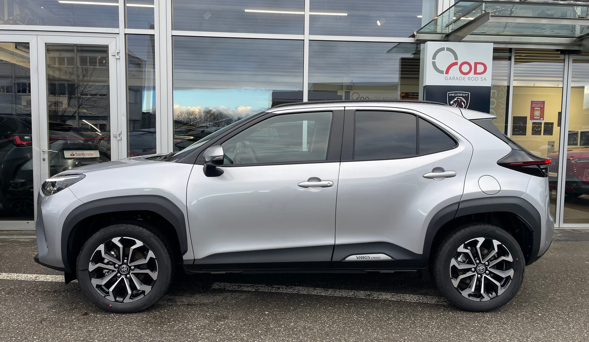 listing desktop thumbnail image 3