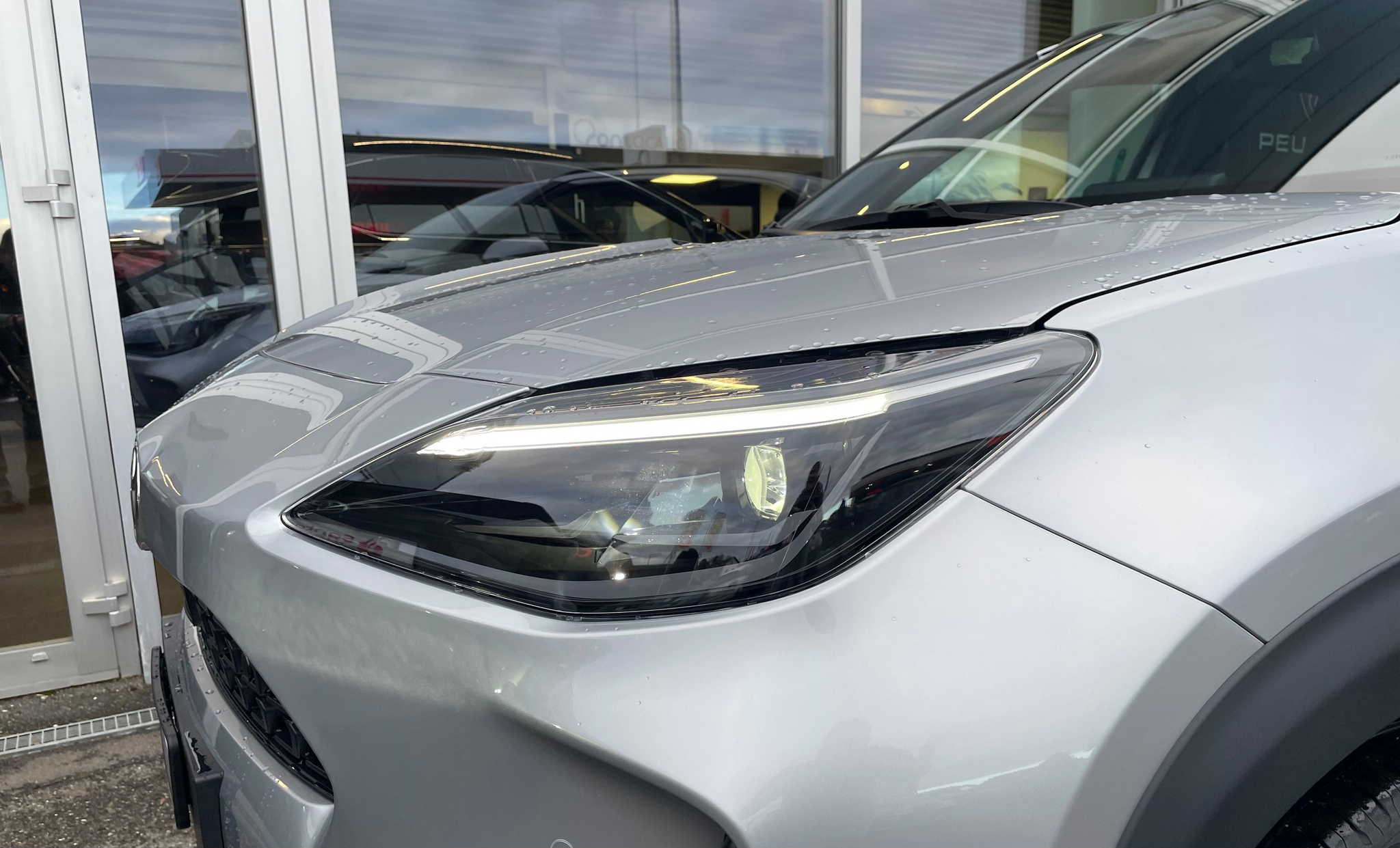 listing desktop thumbnail image 1