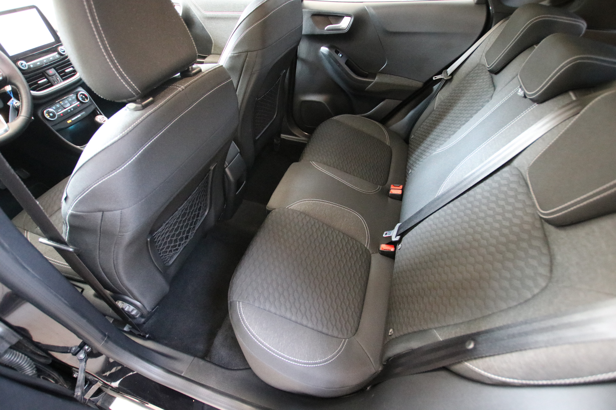 listing desktop thumbnail image 13