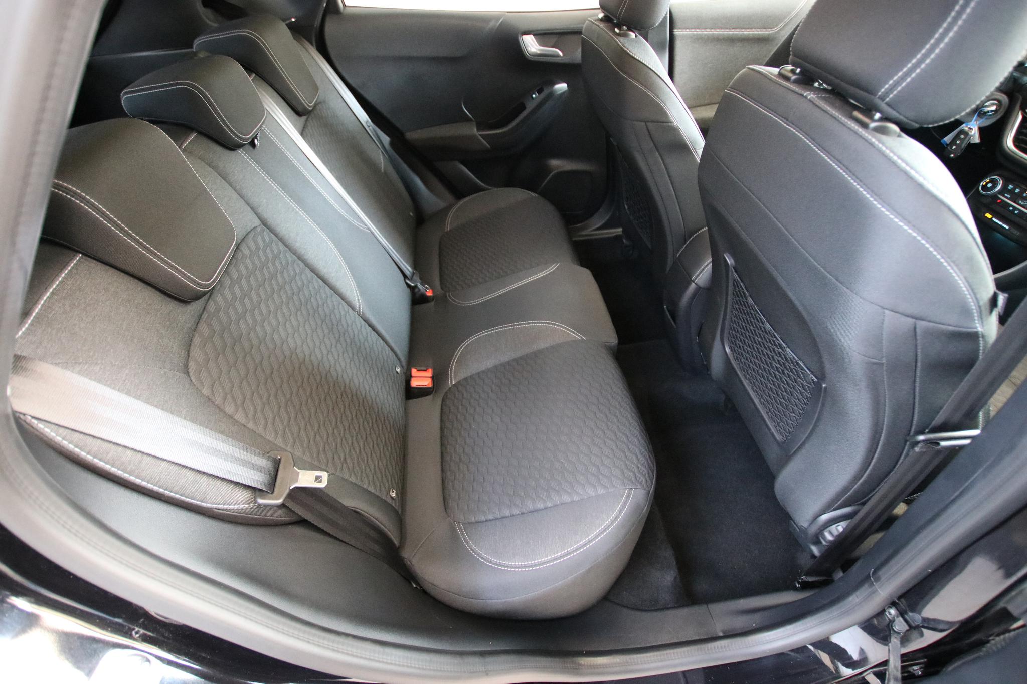 listing desktop thumbnail image 14