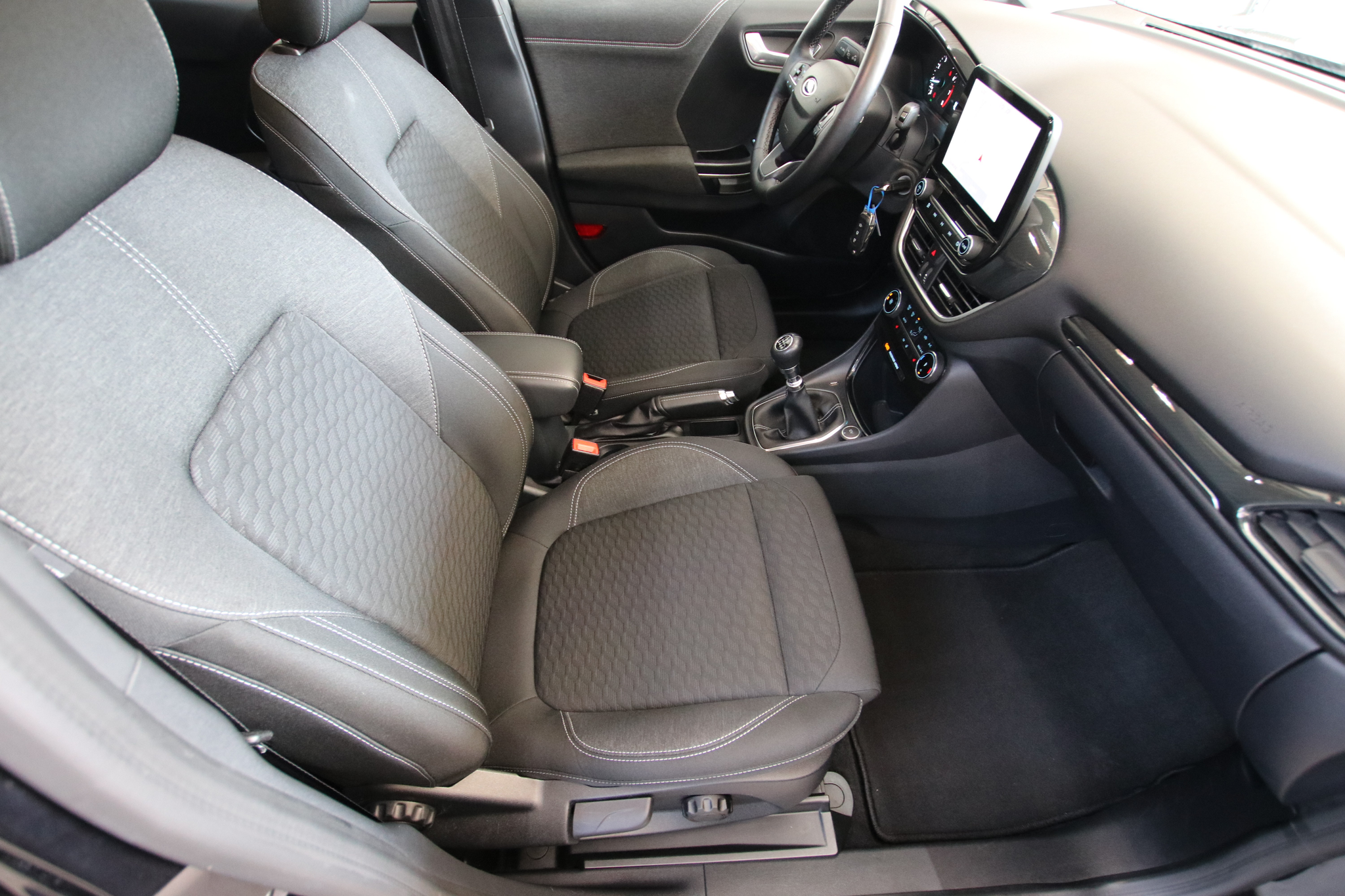 listing desktop thumbnail image 12