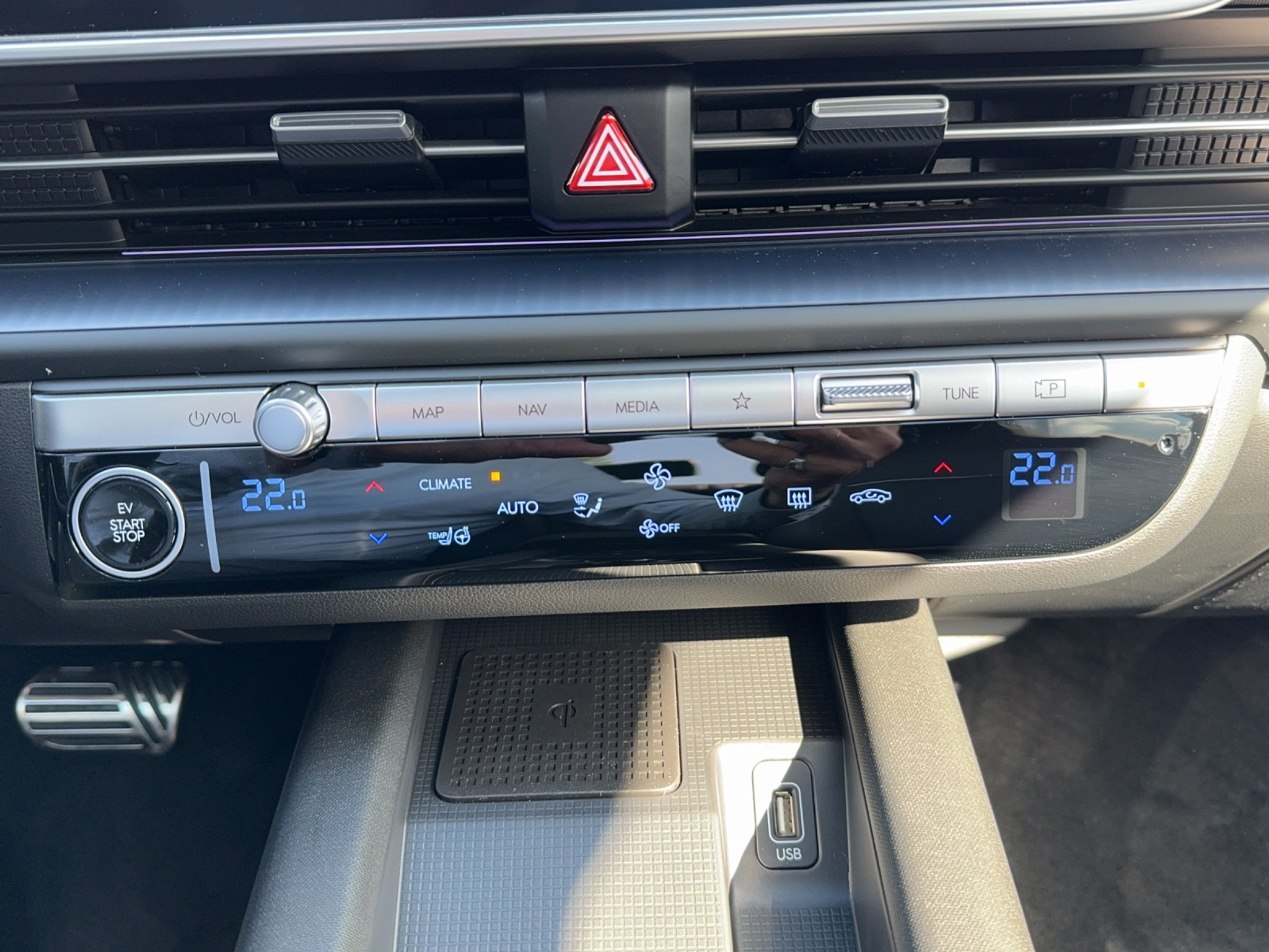 listing desktop thumbnail image 18