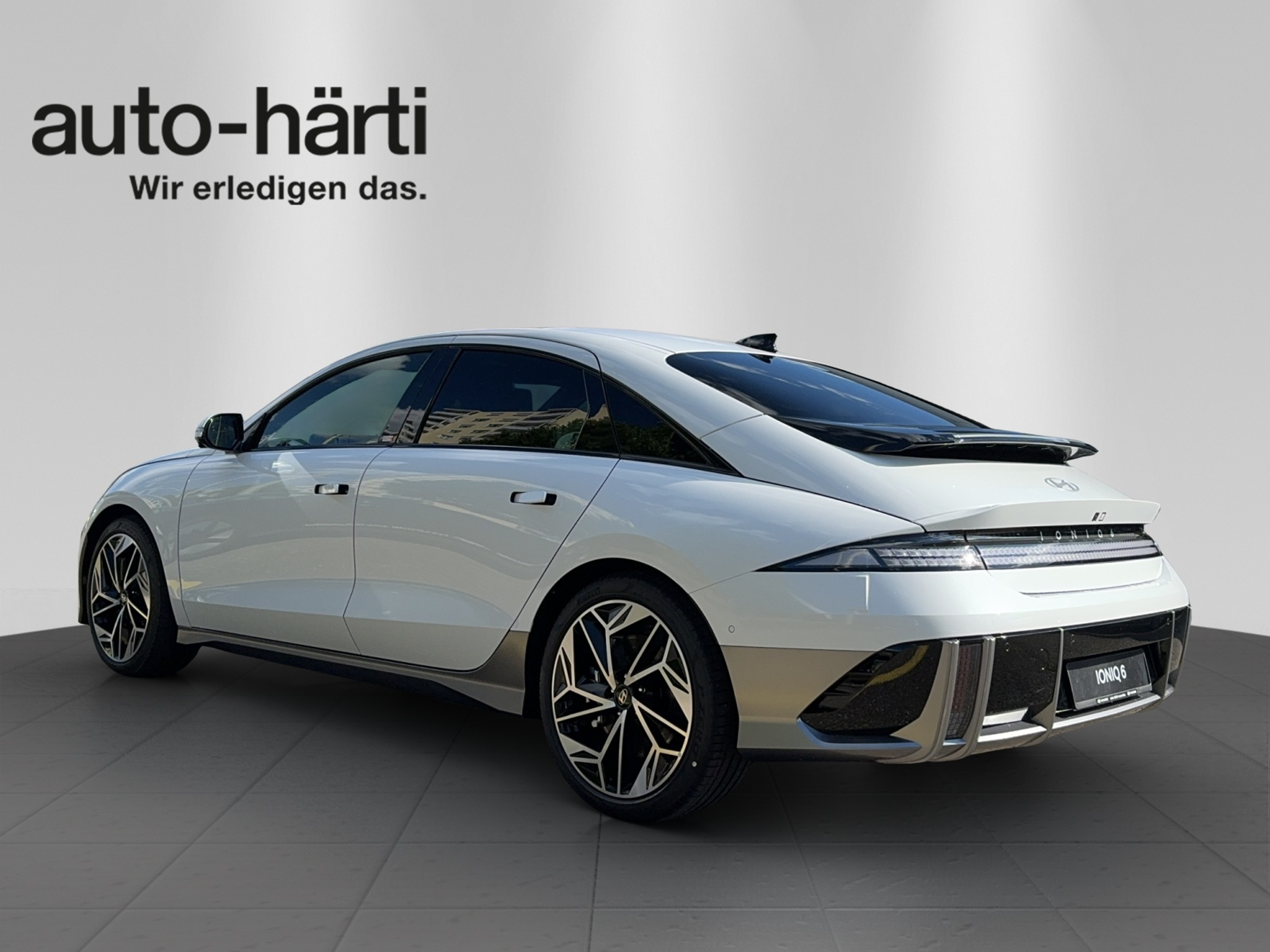 listing desktop thumbnail image 2