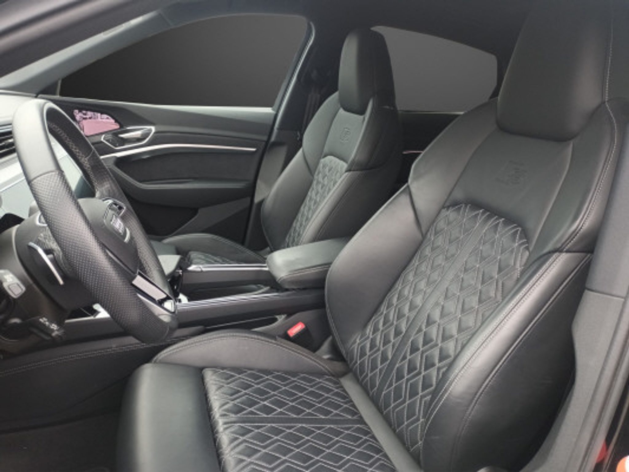 listing desktop thumbnail image 6