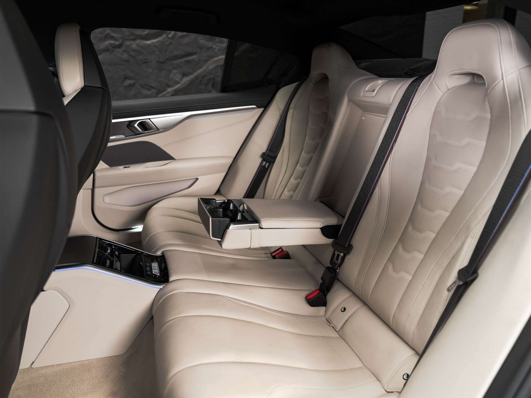 listing desktop thumbnail image 14