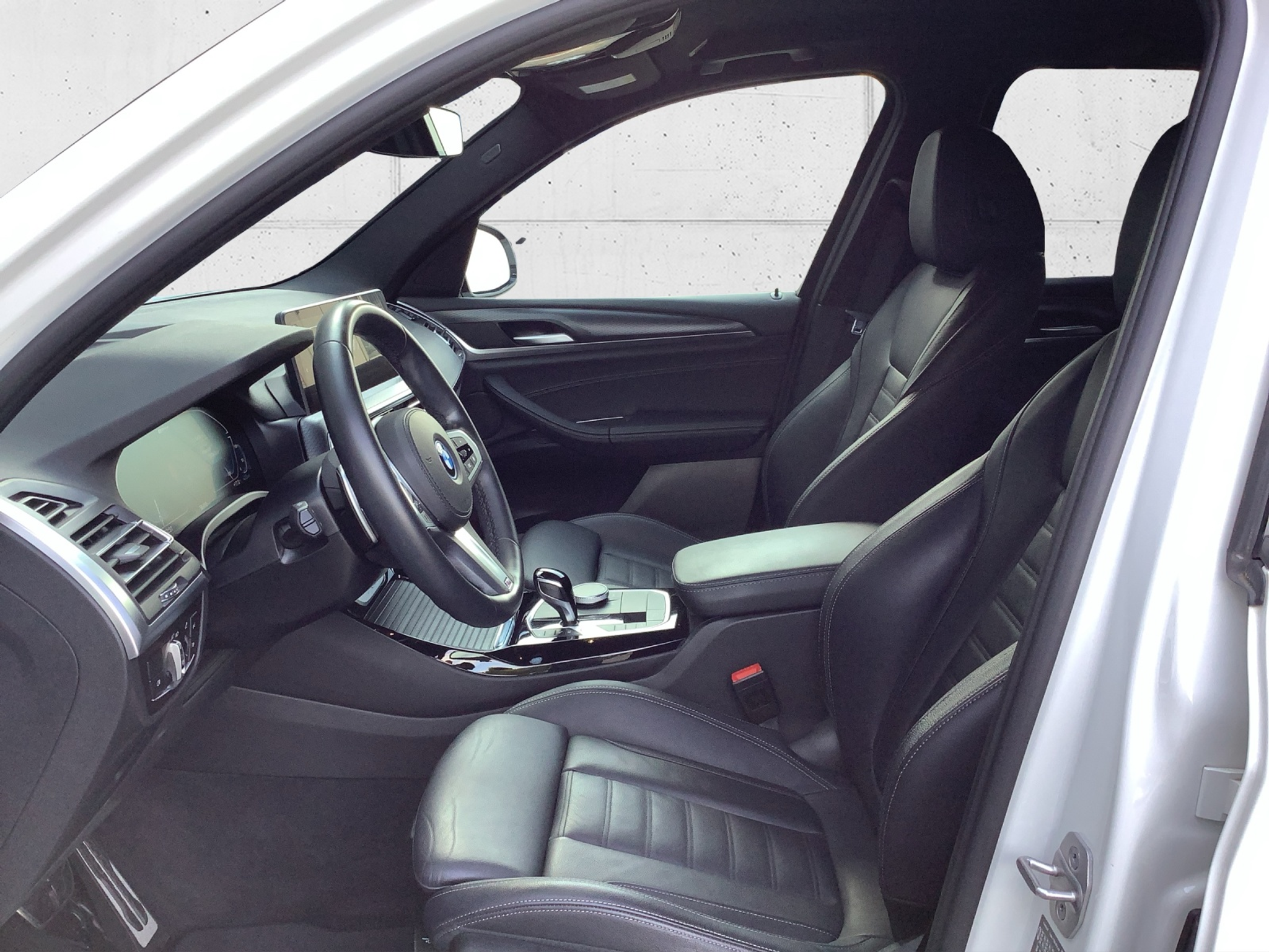 listing desktop thumbnail image 11