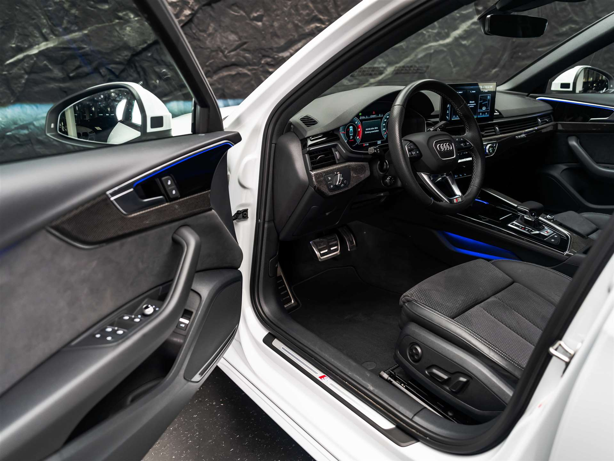 listing desktop thumbnail image 8