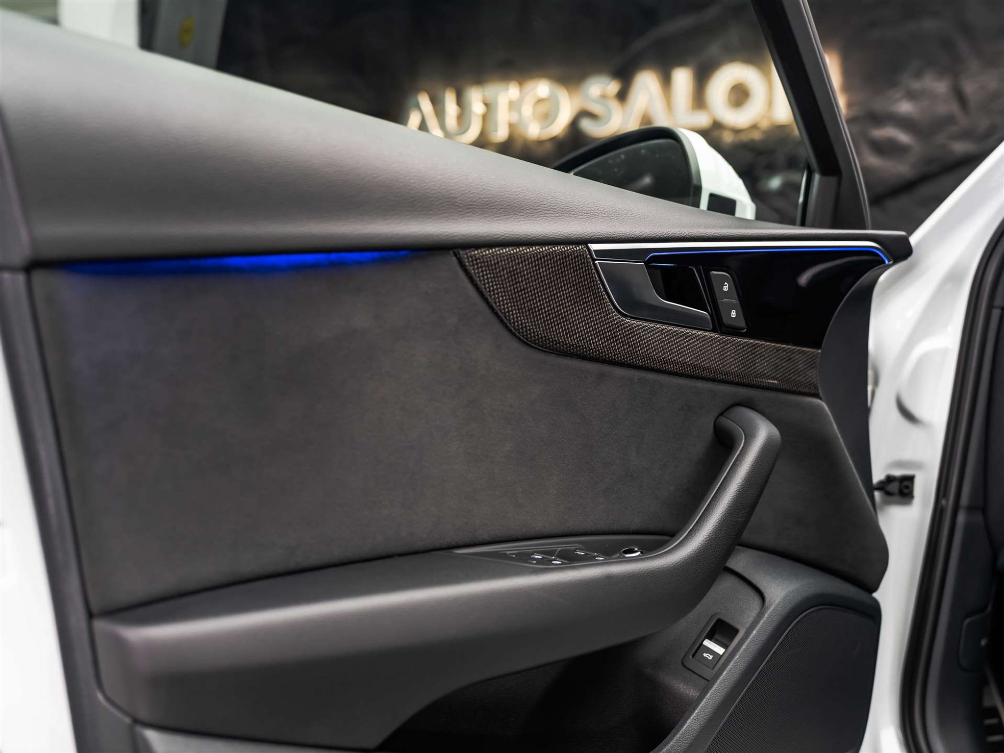 listing desktop thumbnail image 20