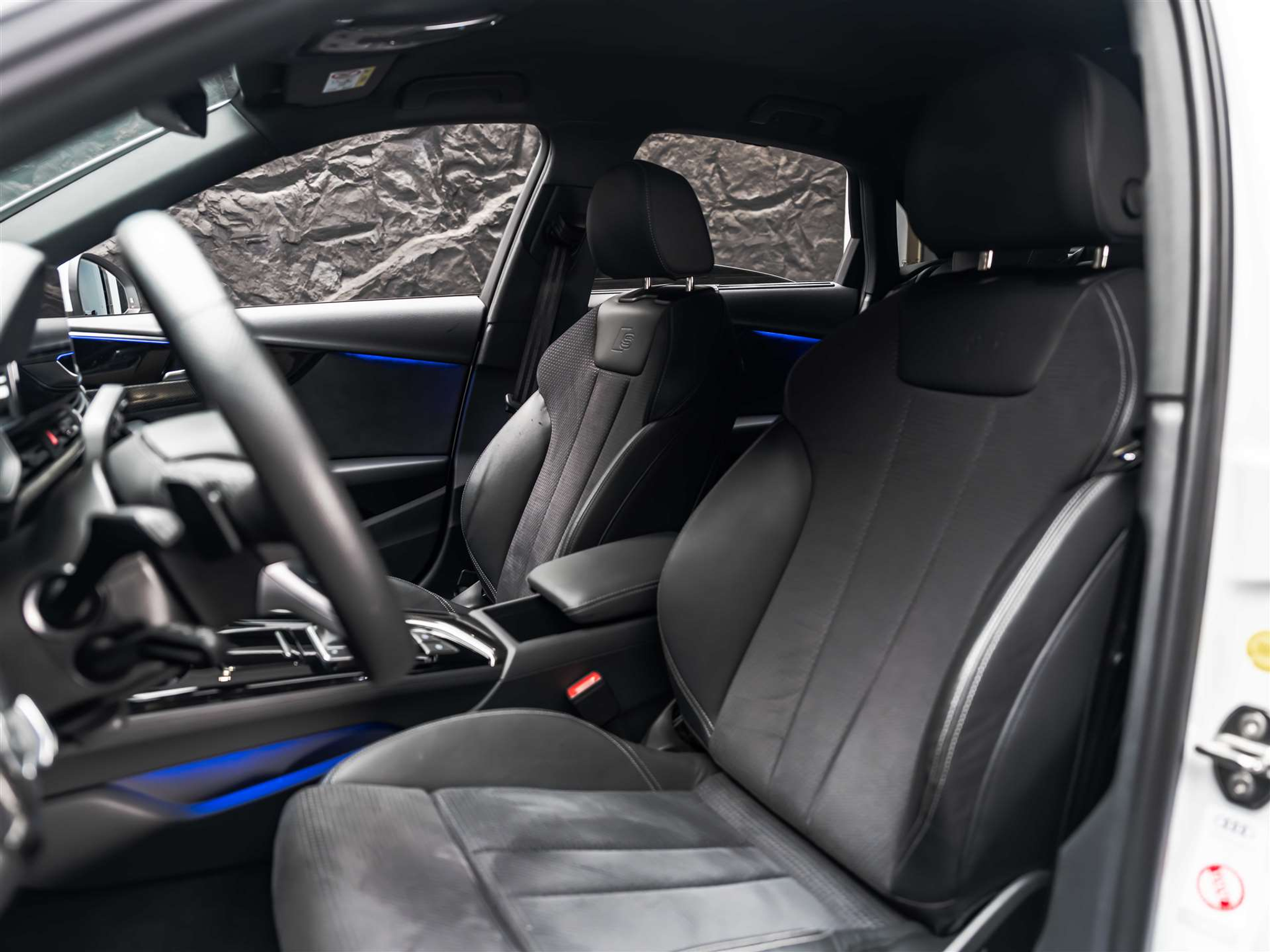 listing desktop thumbnail image 11