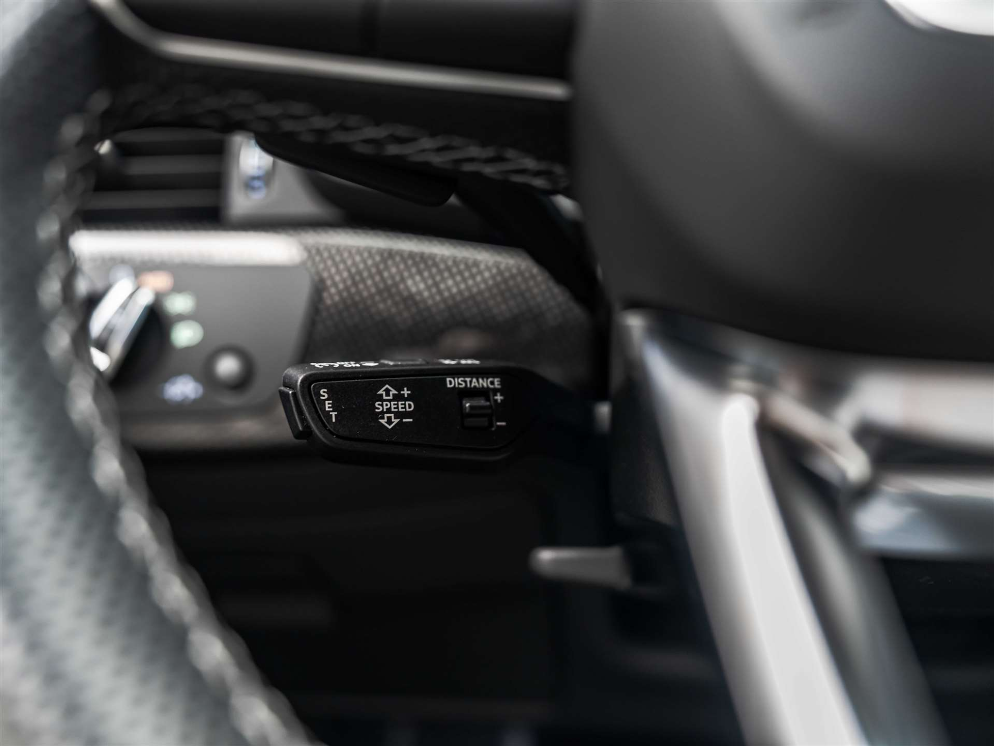 listing desktop thumbnail image 32