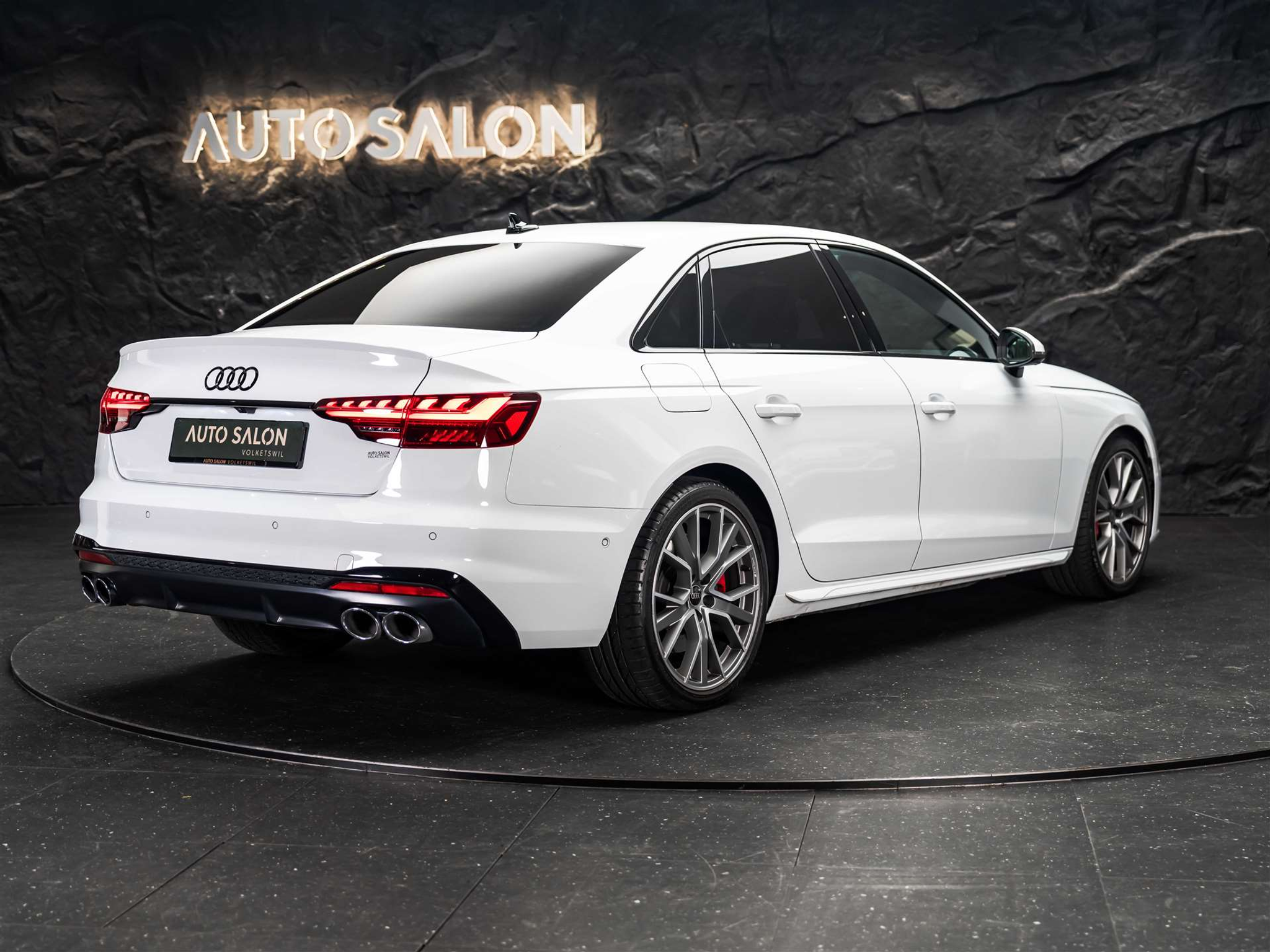 listing desktop thumbnail image 5