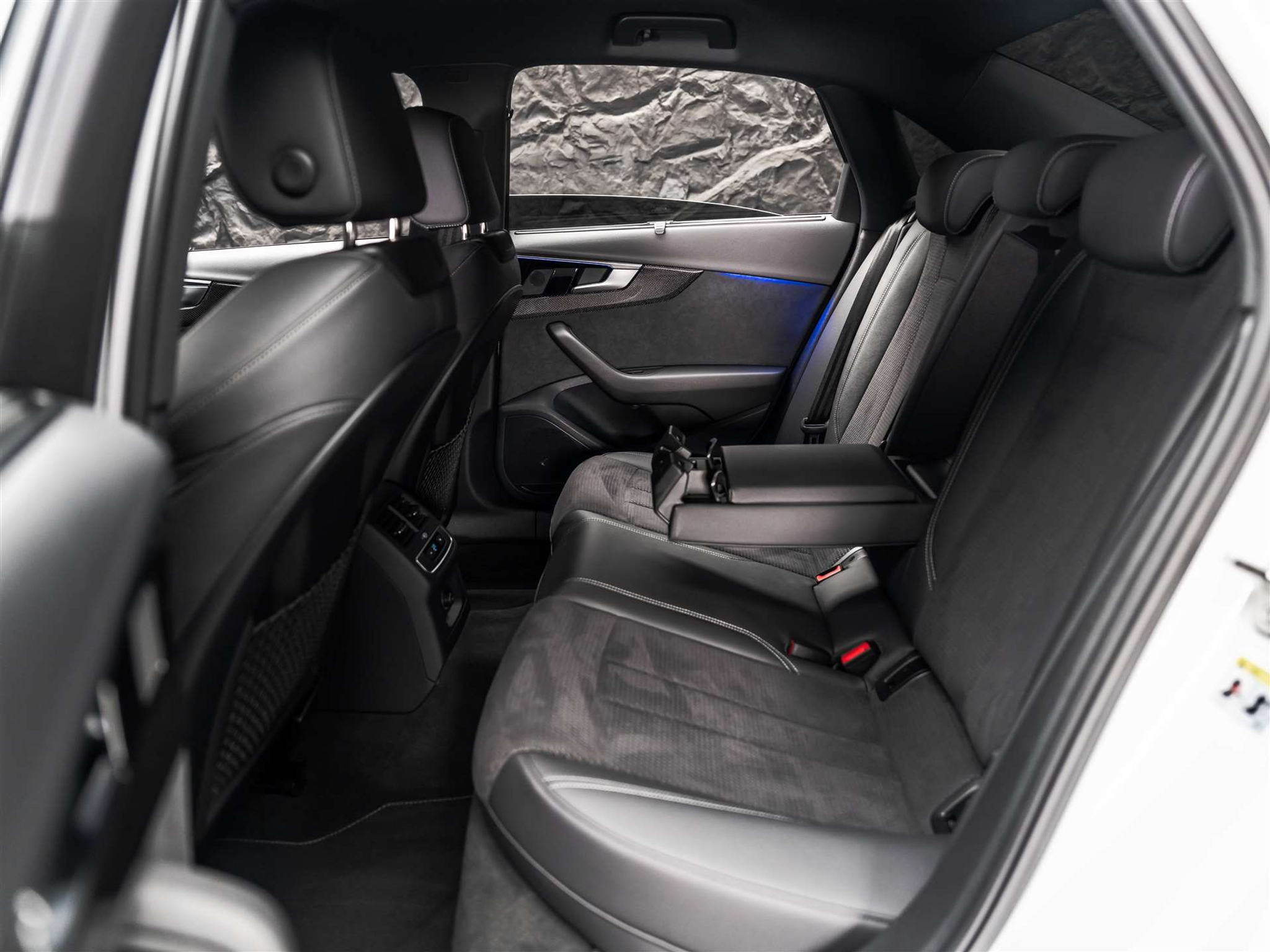 listing desktop thumbnail image 13