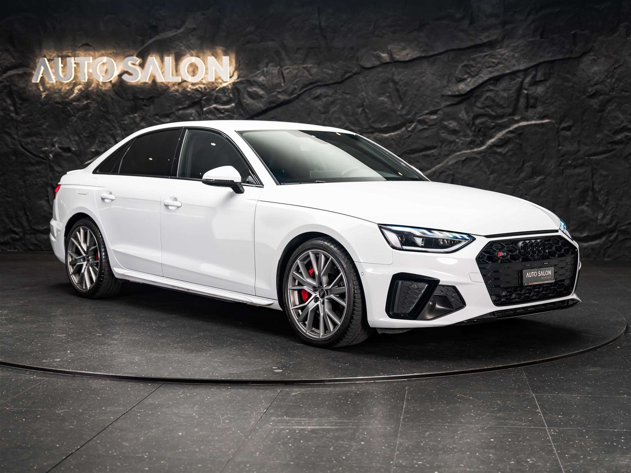 listing desktop thumbnail image 6