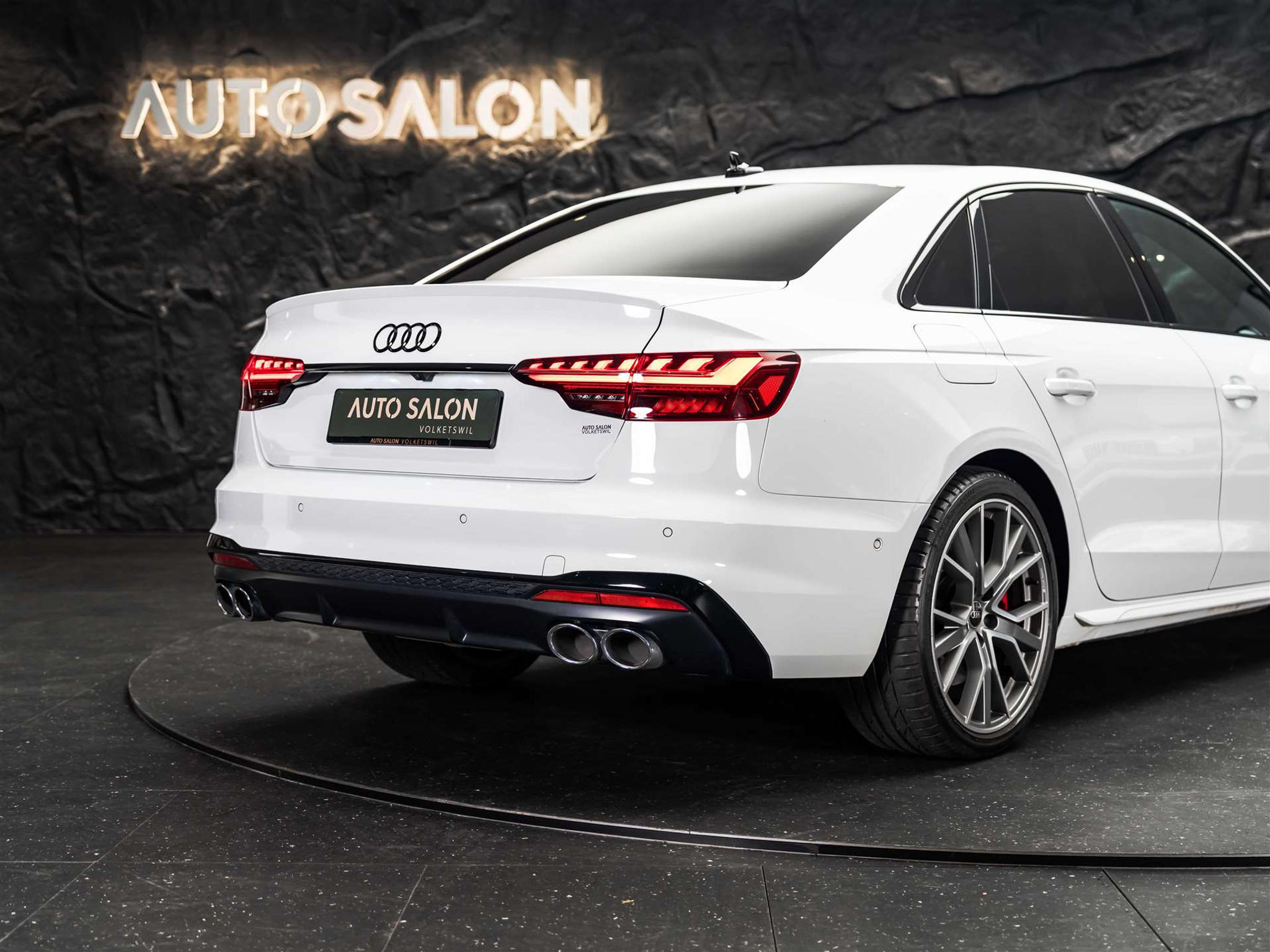 listing desktop thumbnail image 19