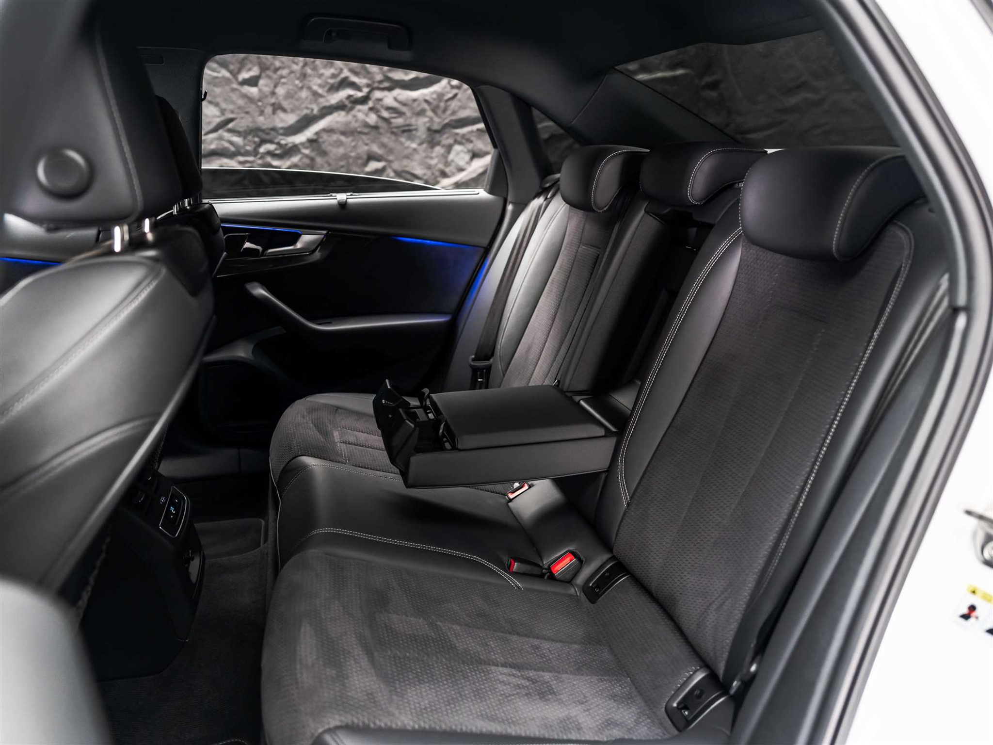 listing desktop thumbnail image 14