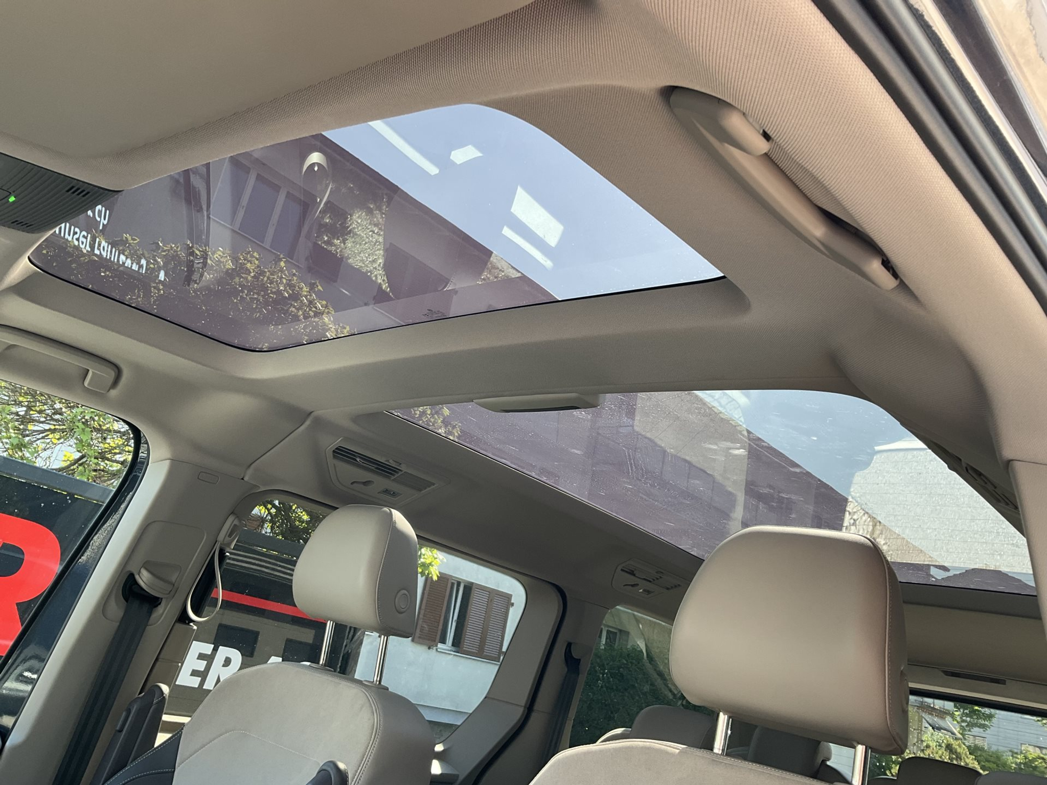 listing desktop thumbnail image 8