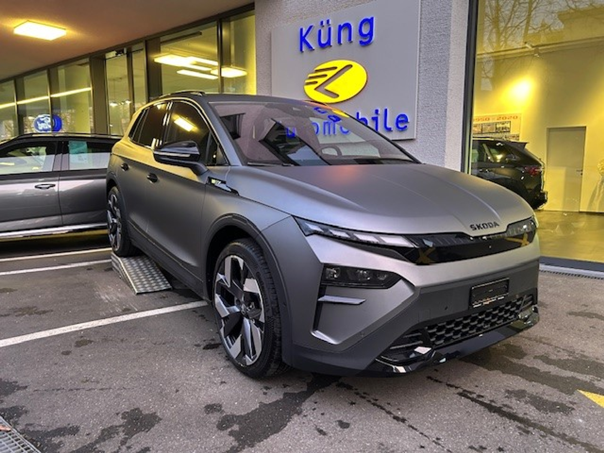 listing desktop thumbnail image 1