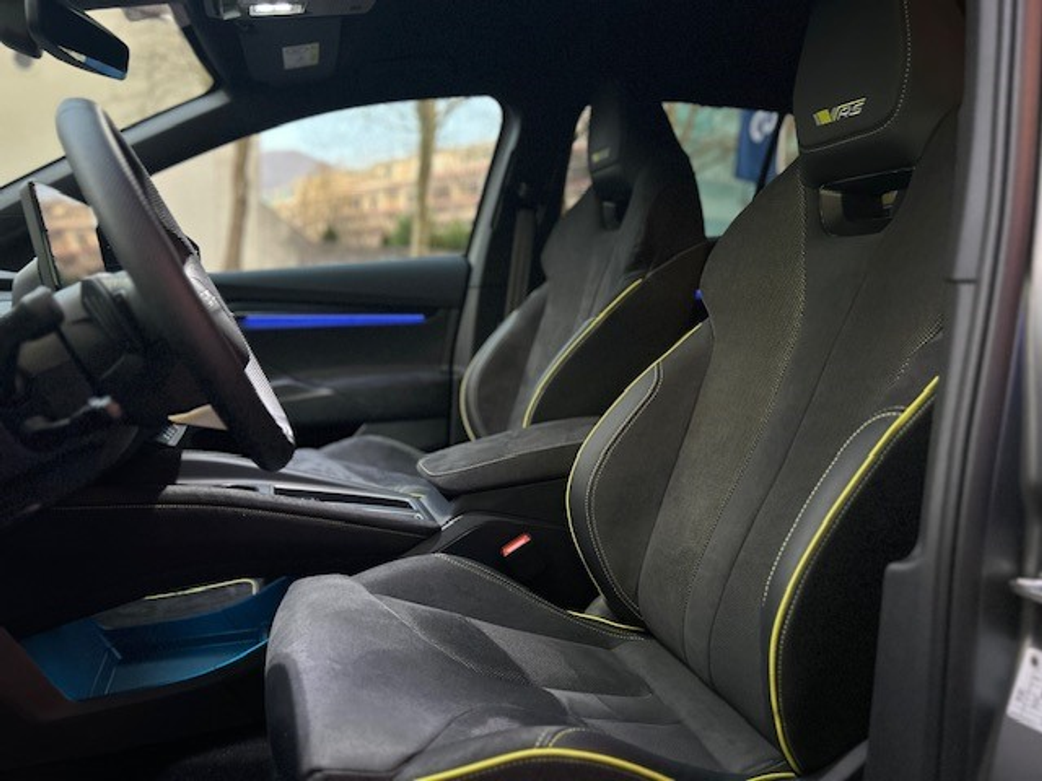 listing desktop thumbnail image 8