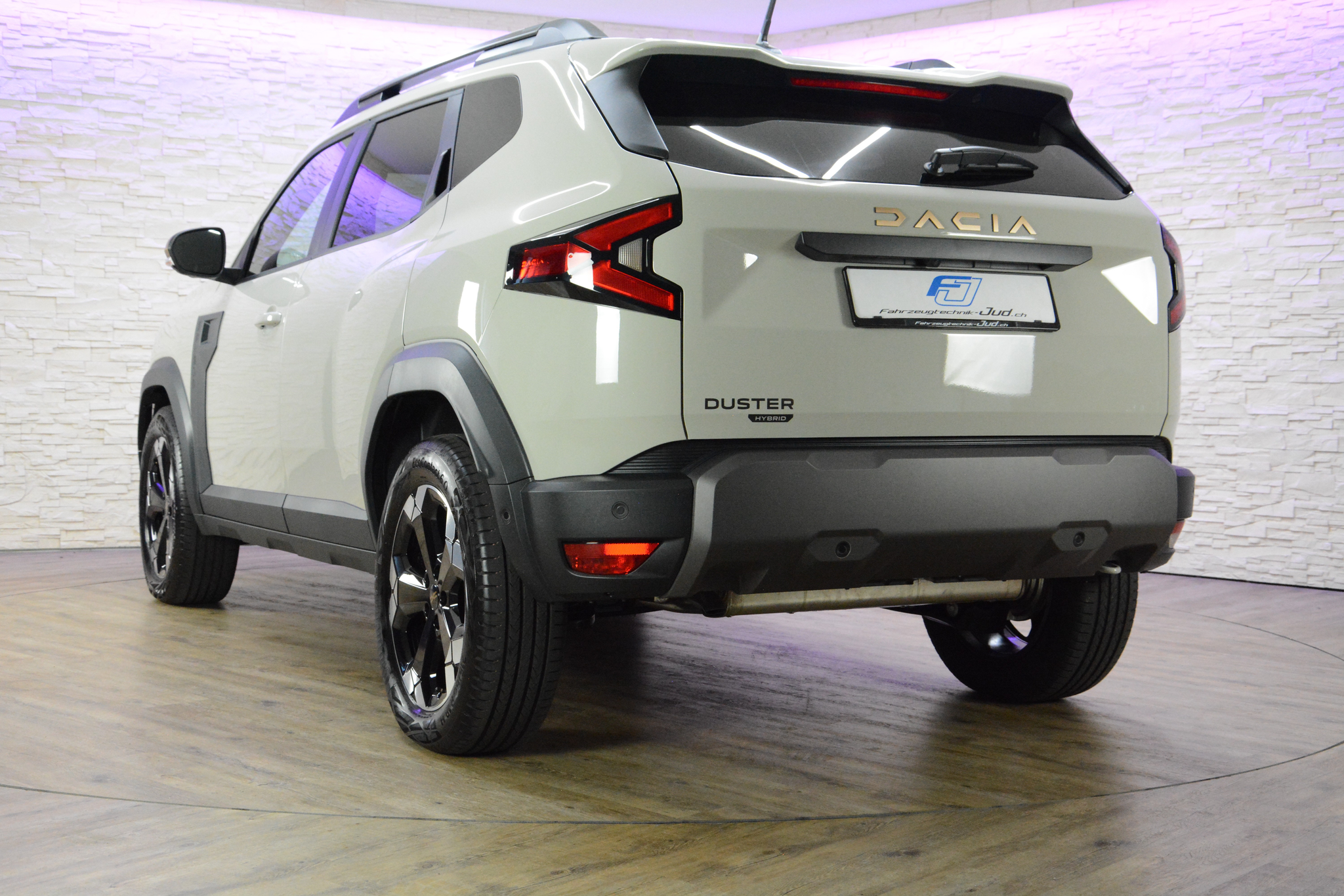 listing desktop thumbnail image 5