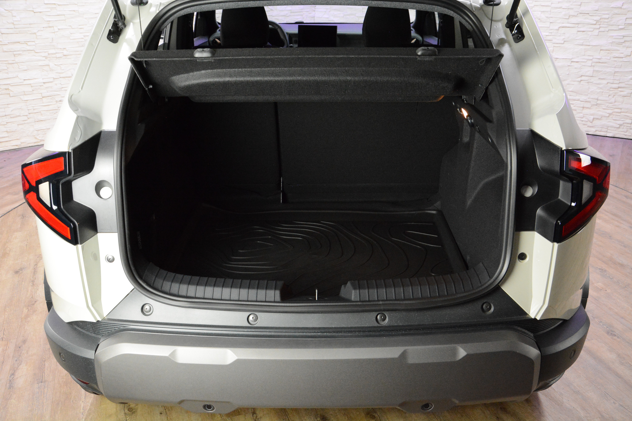 listing desktop thumbnail image 17