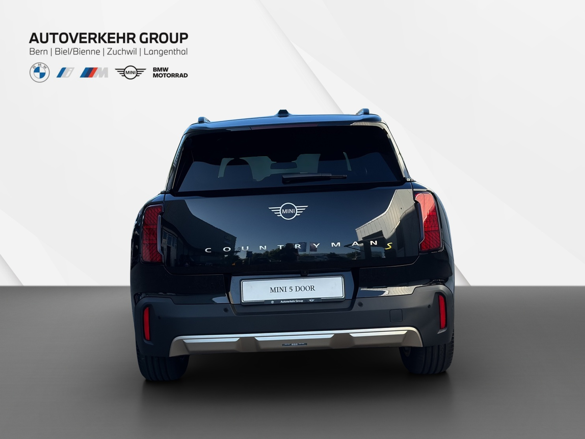 listing desktop thumbnail image 3