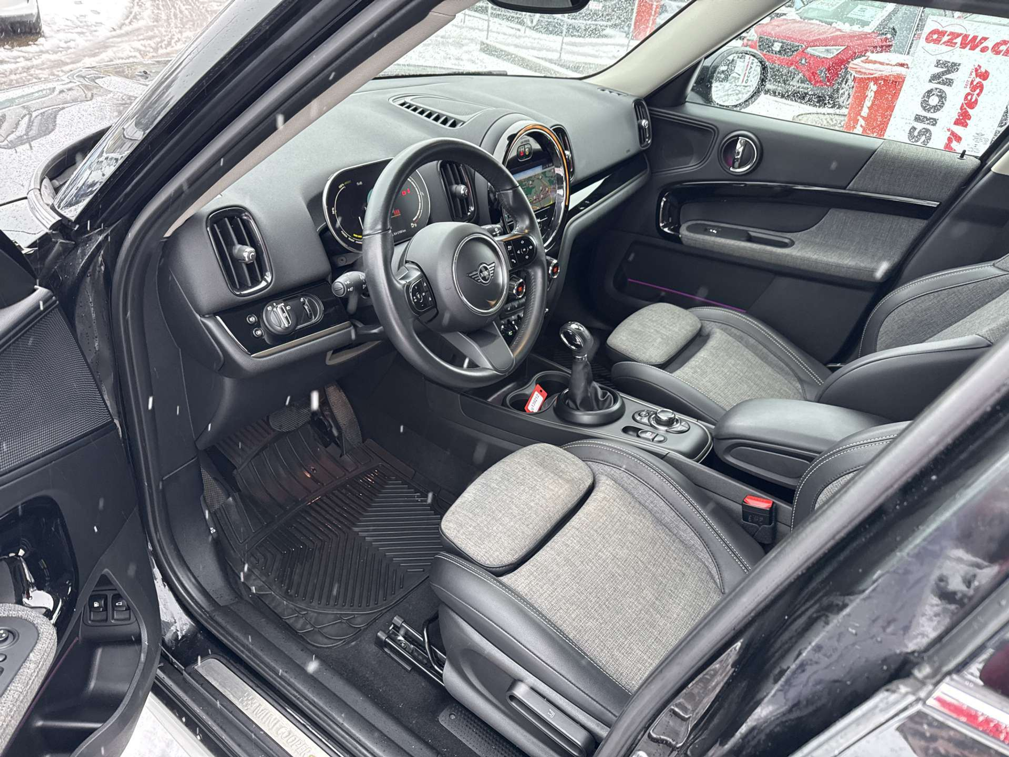 listing desktop thumbnail image 5