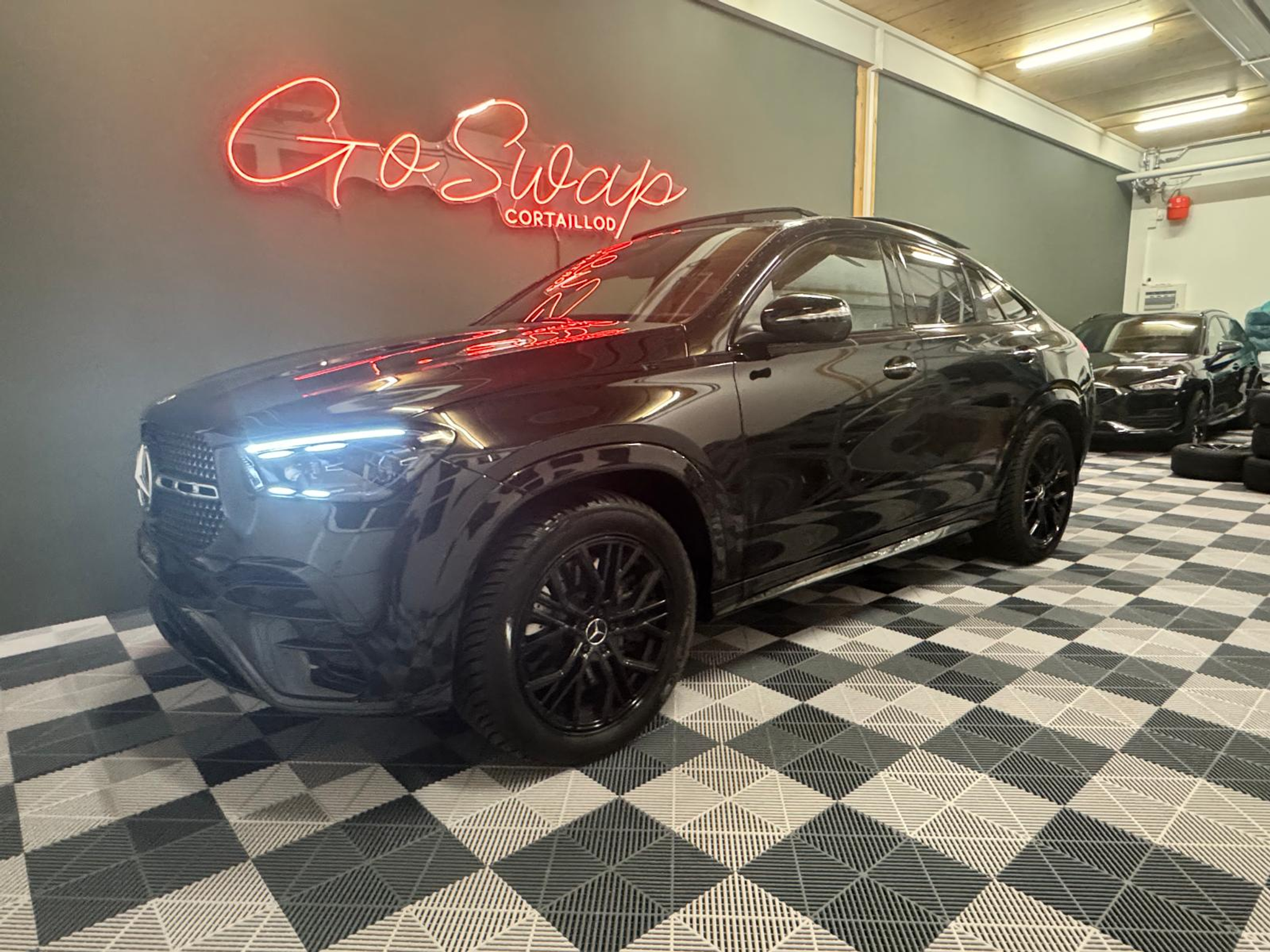 listing desktop thumbnail image 0