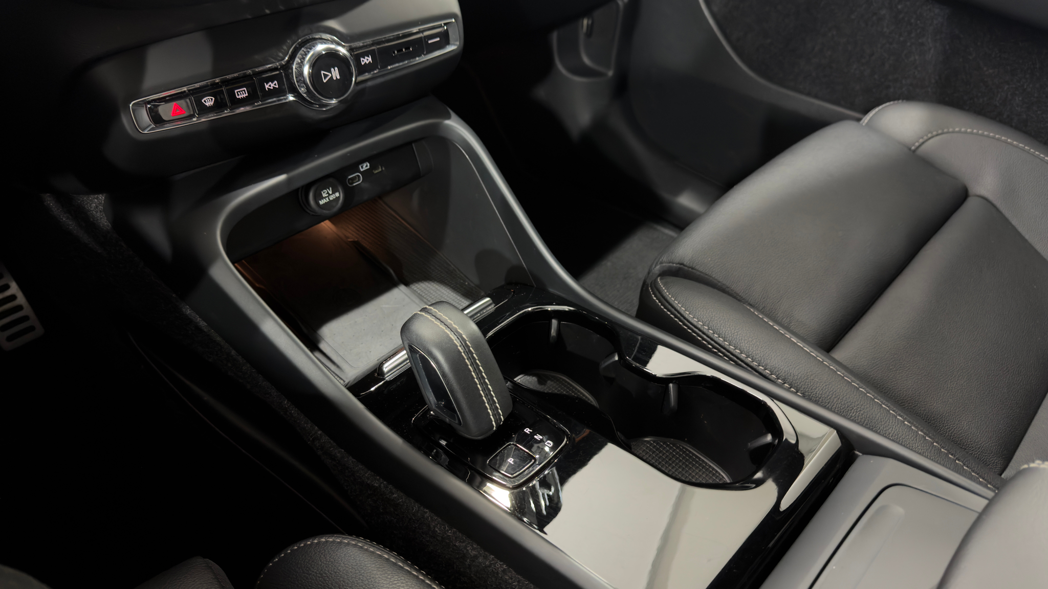 listing desktop thumbnail image 11