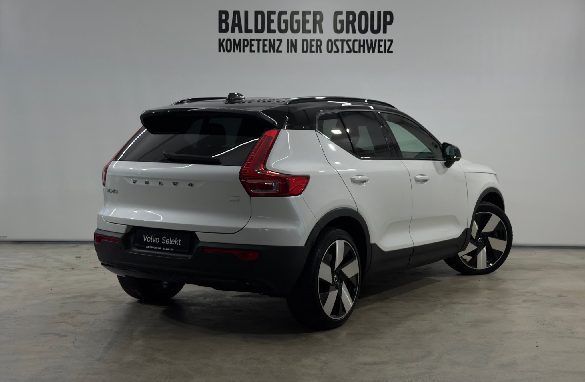 listing desktop thumbnail image 2