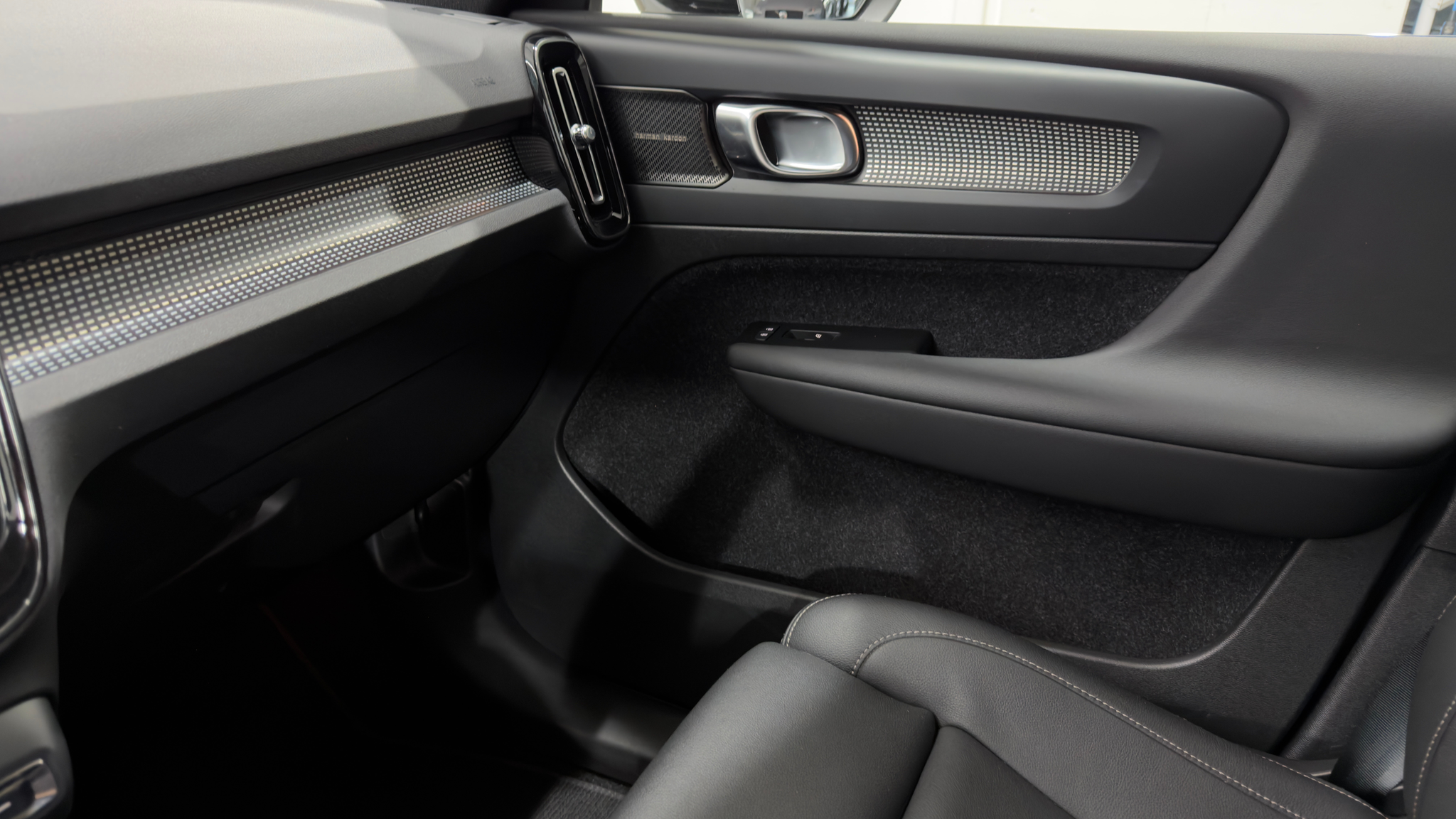 listing desktop thumbnail image 14