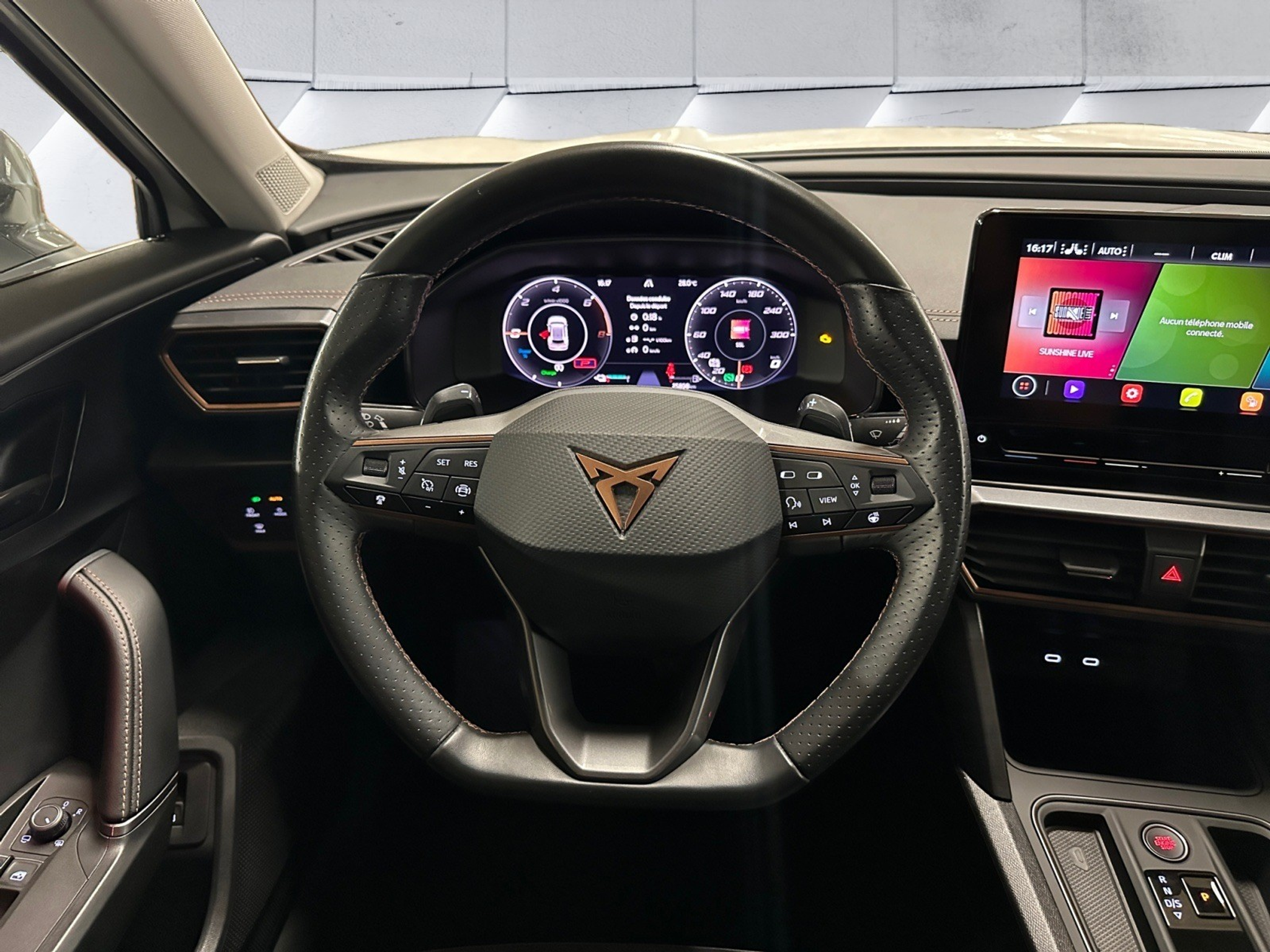 listing desktop thumbnail image 11