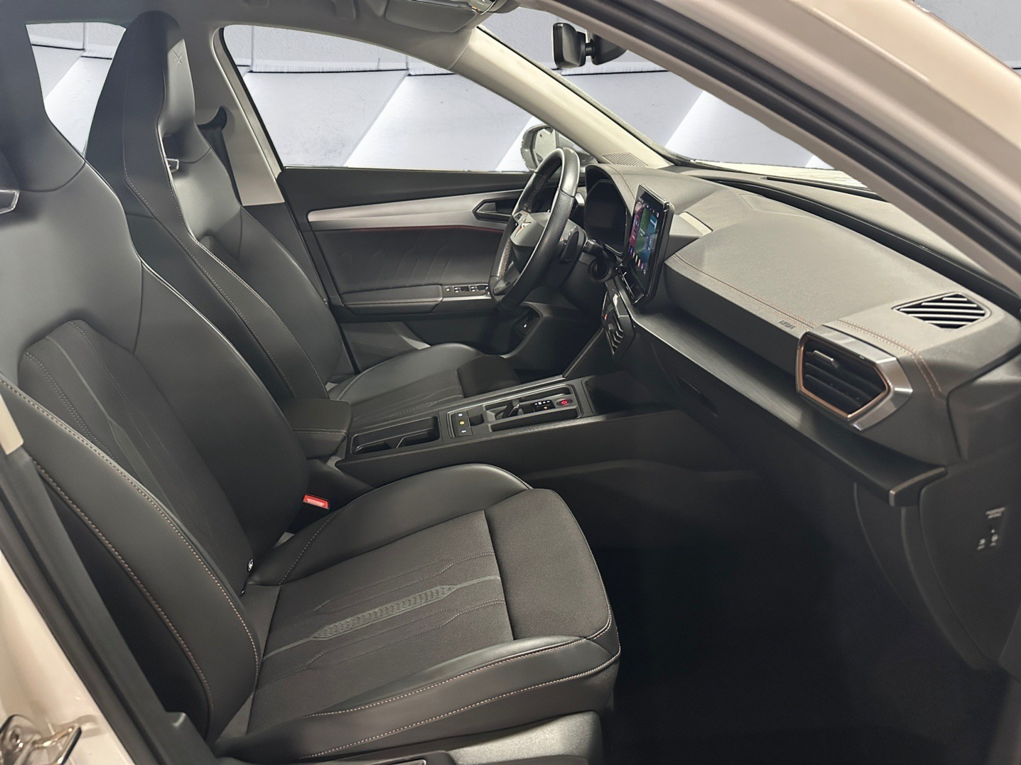 listing desktop thumbnail image 13