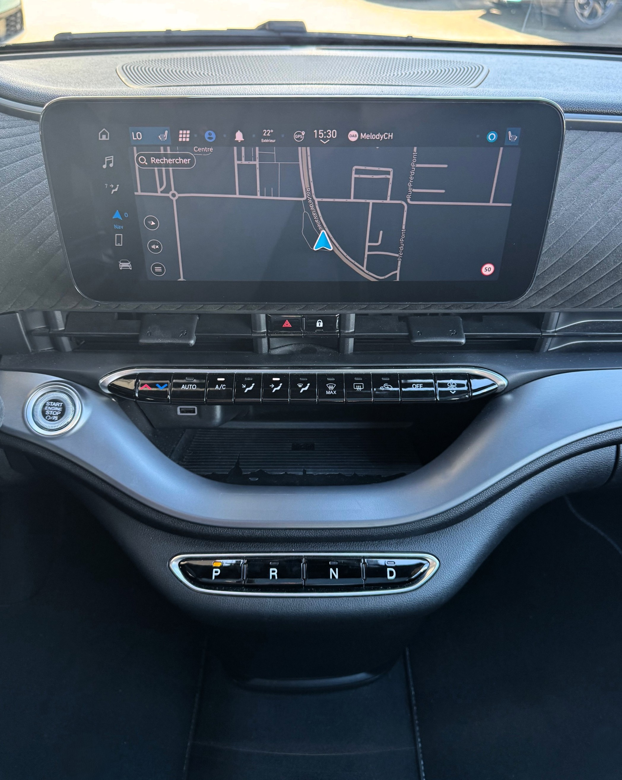 listing desktop thumbnail image 11