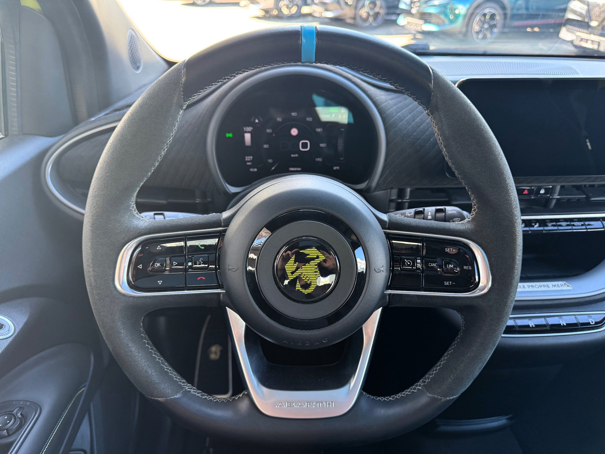 listing desktop thumbnail image 9