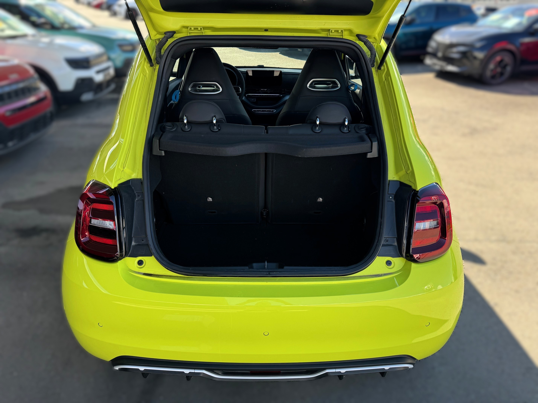 listing desktop thumbnail image 18