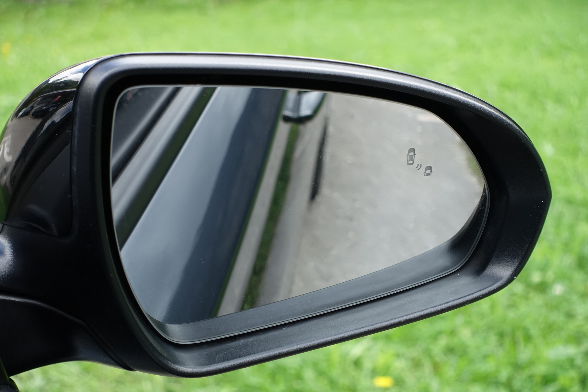 listing desktop thumbnail image 11