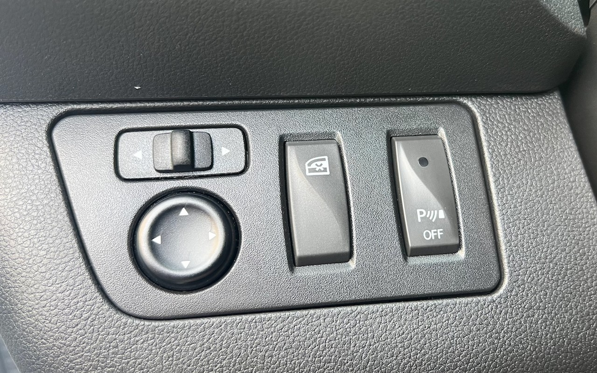 listing desktop thumbnail image 15