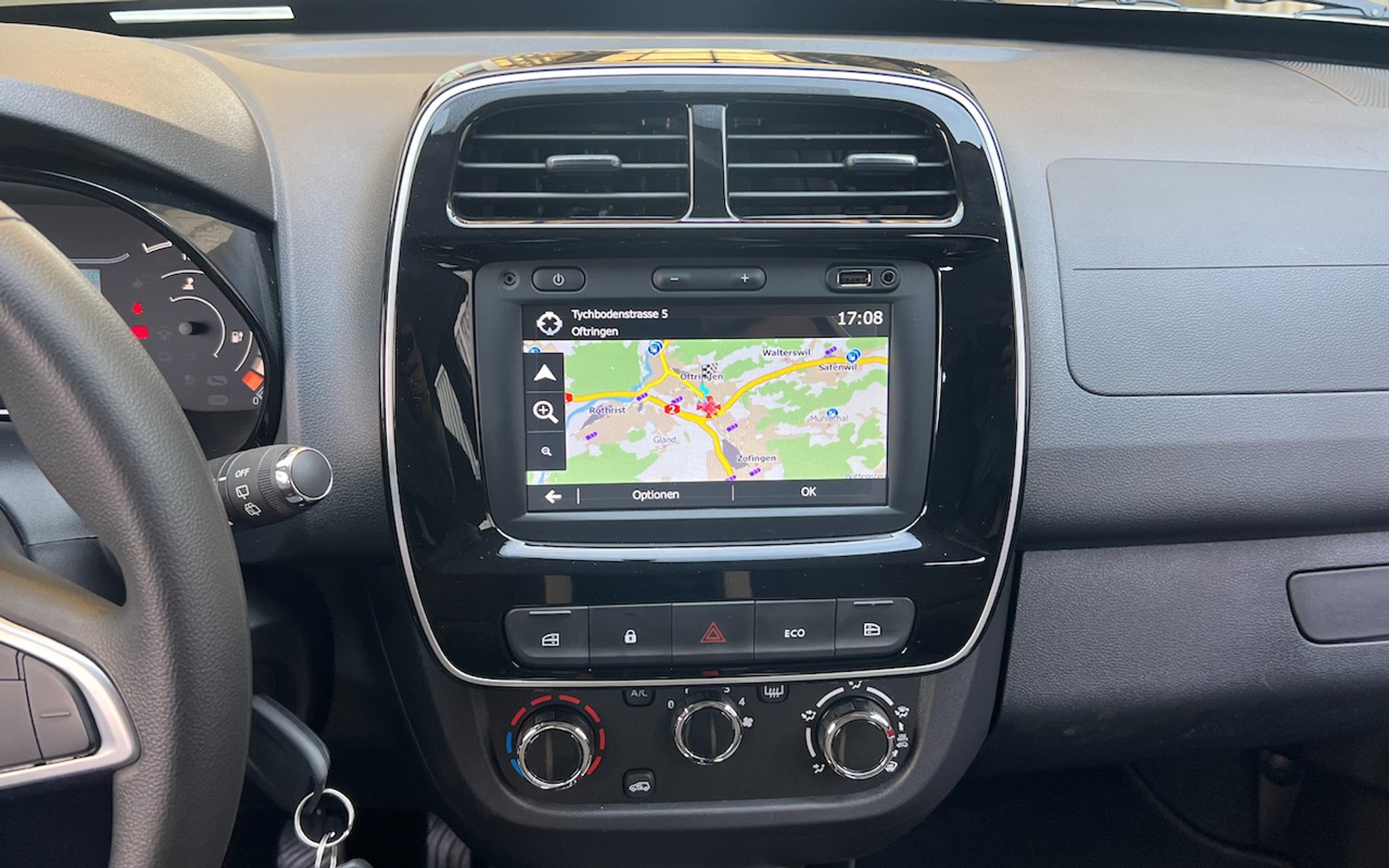 listing desktop thumbnail image 10