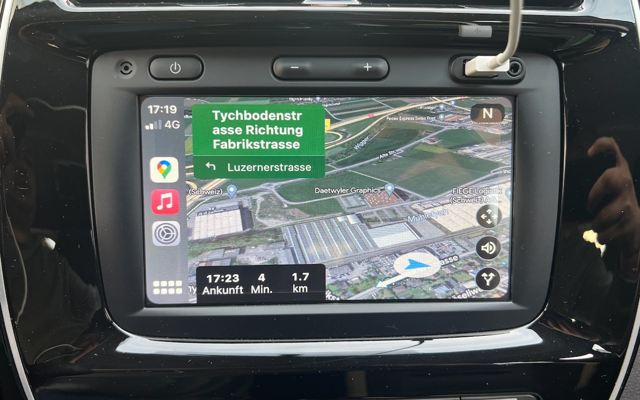 listing desktop thumbnail image 12